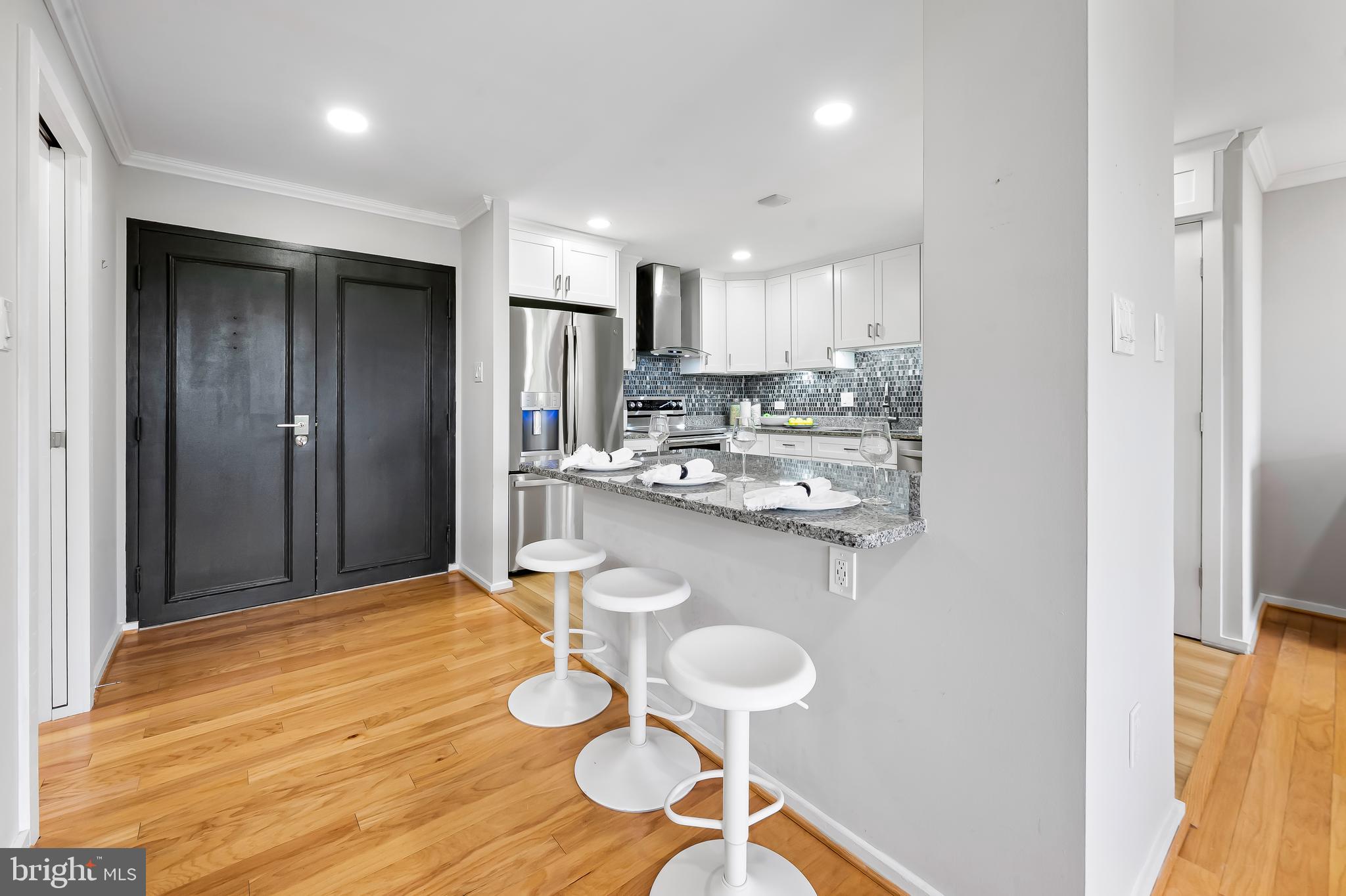4100 N Charles St #414