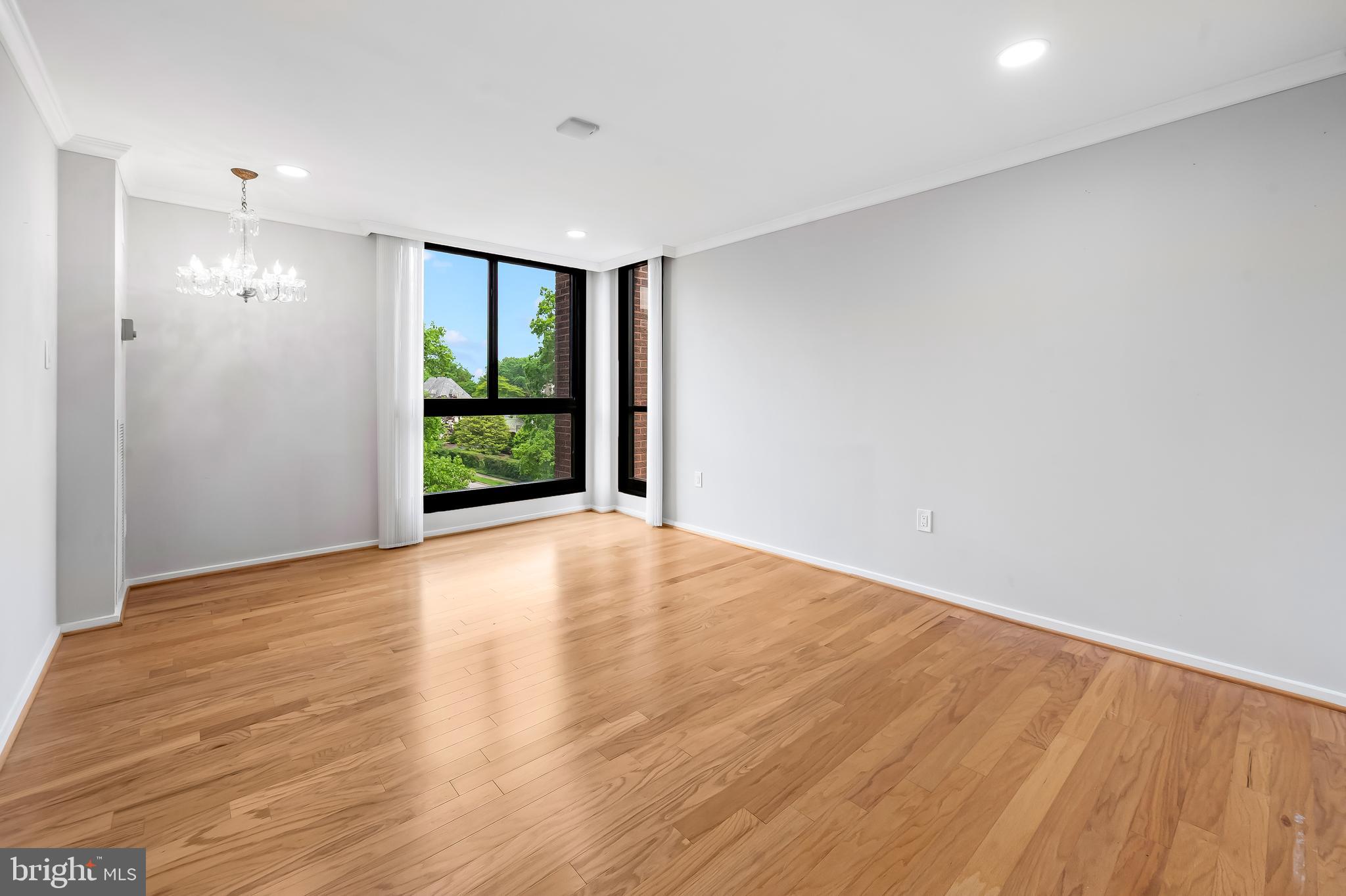 4100 N Charles St #414
