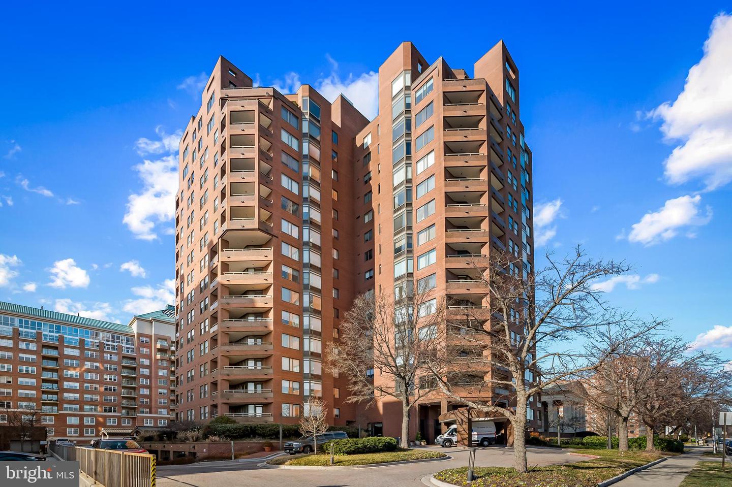 3704 N Charles St N #105