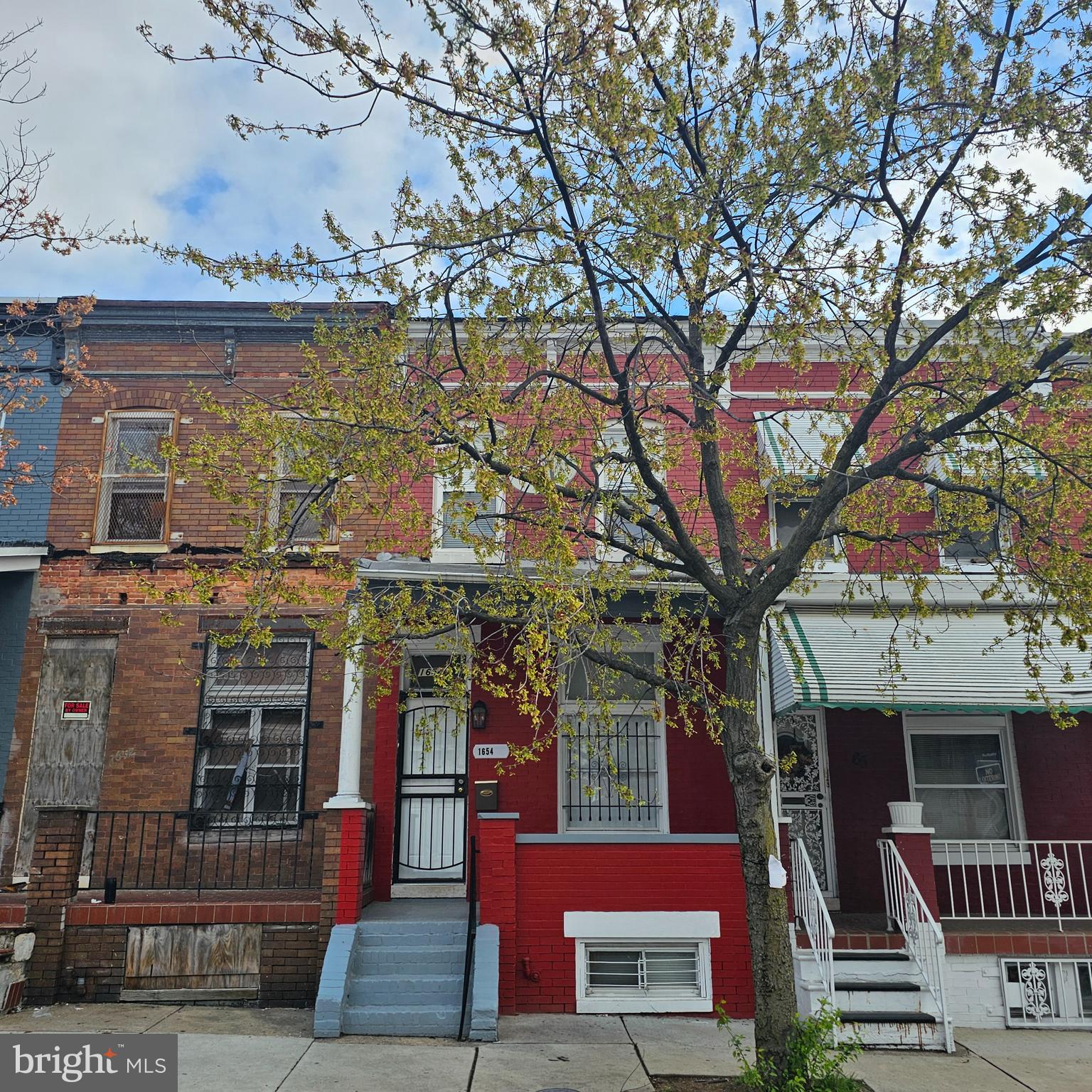 1654 NORMAL AVE