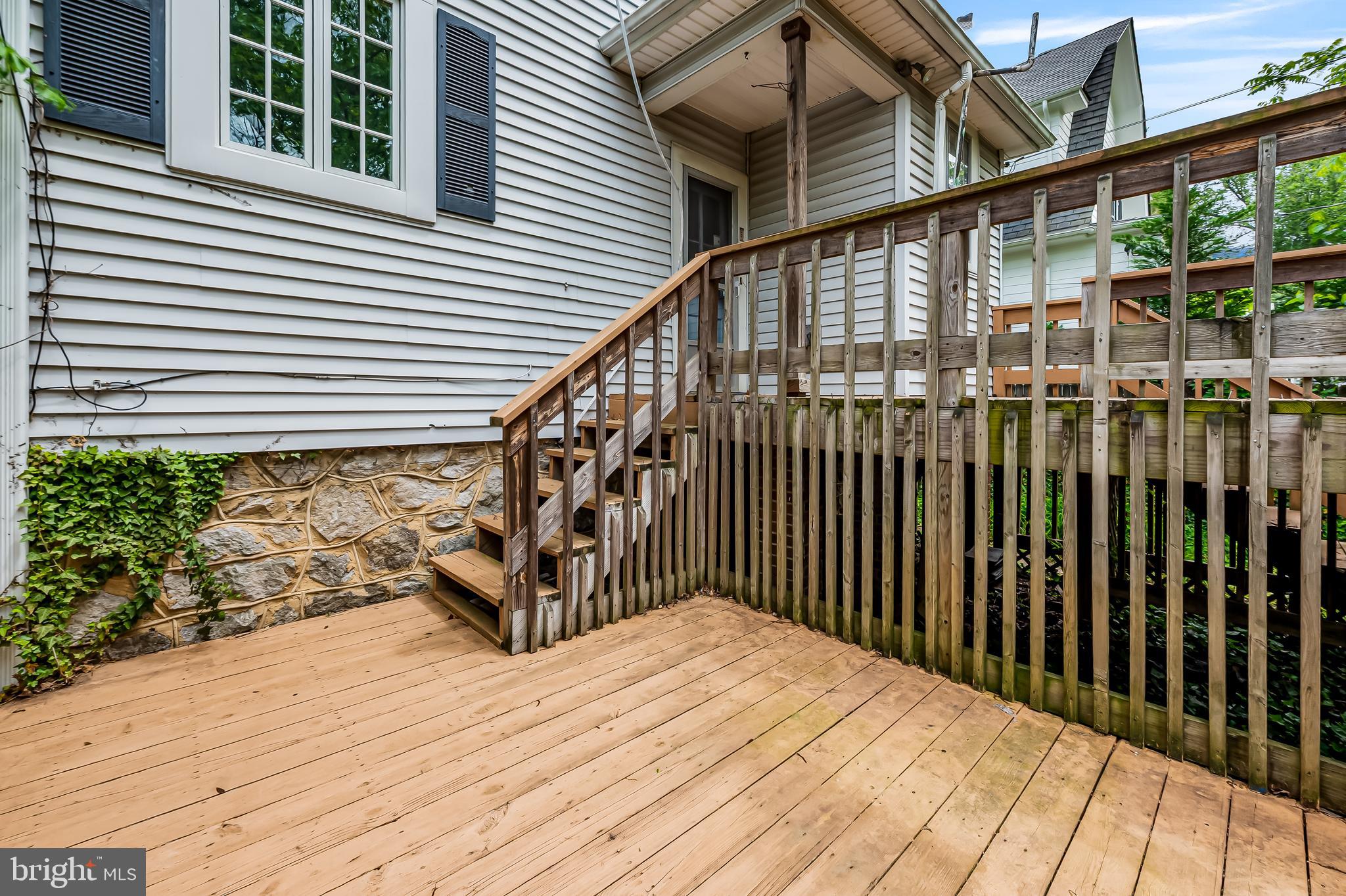 5616 Greenspring Ave