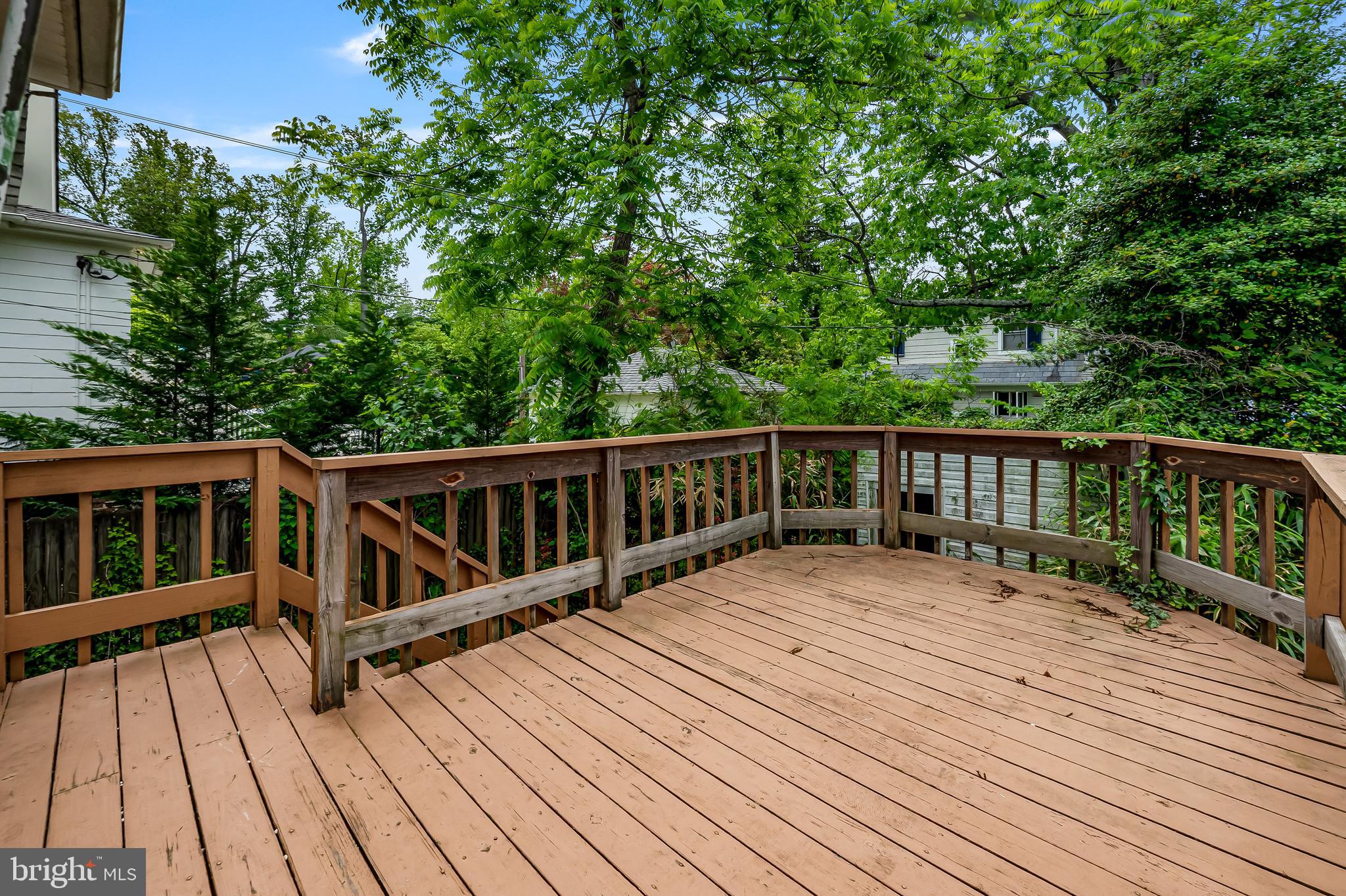 5616 Greenspring Ave