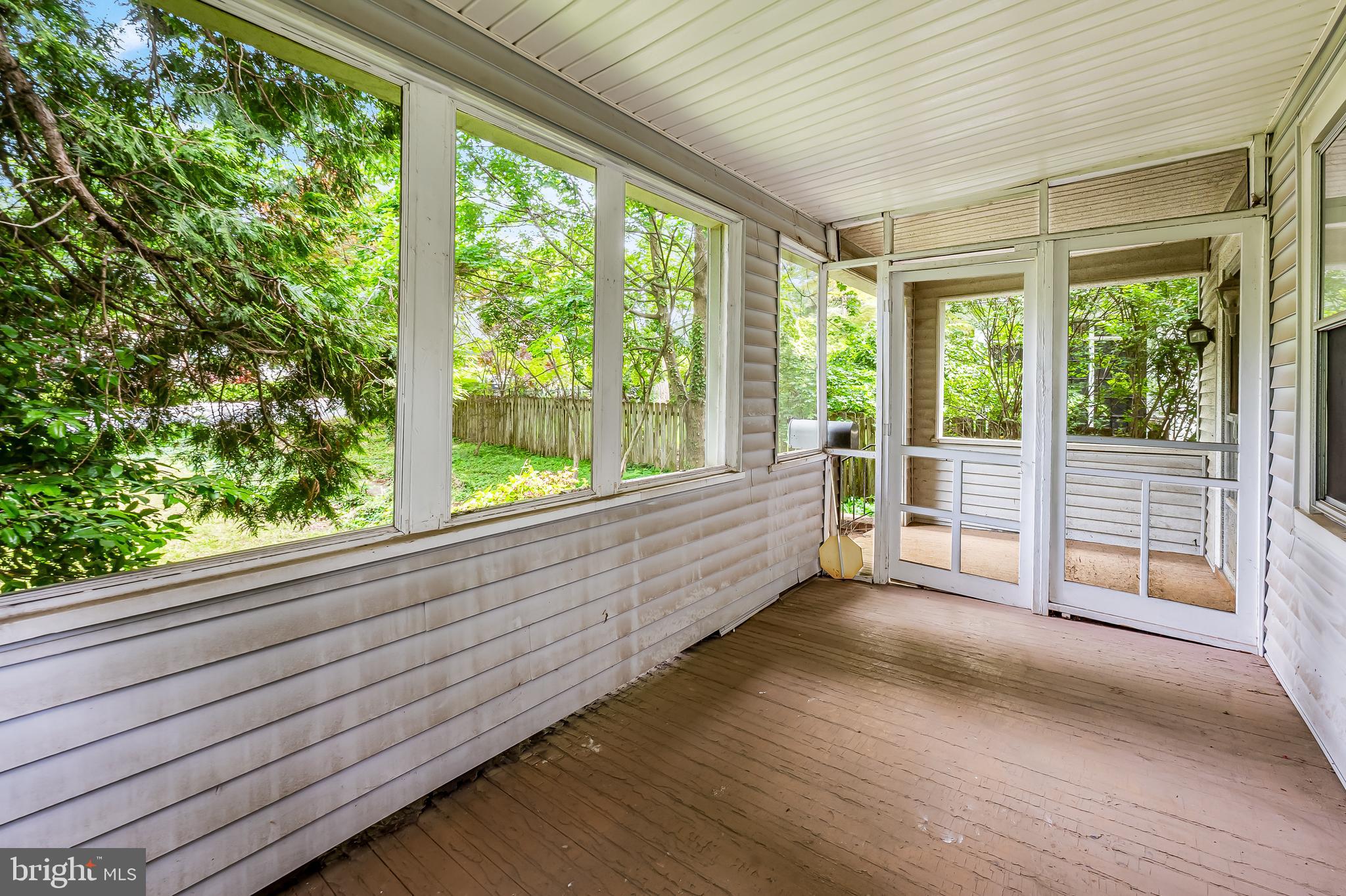 5616 Greenspring Ave