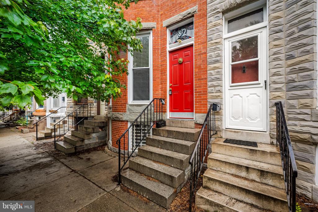 812 Powers St