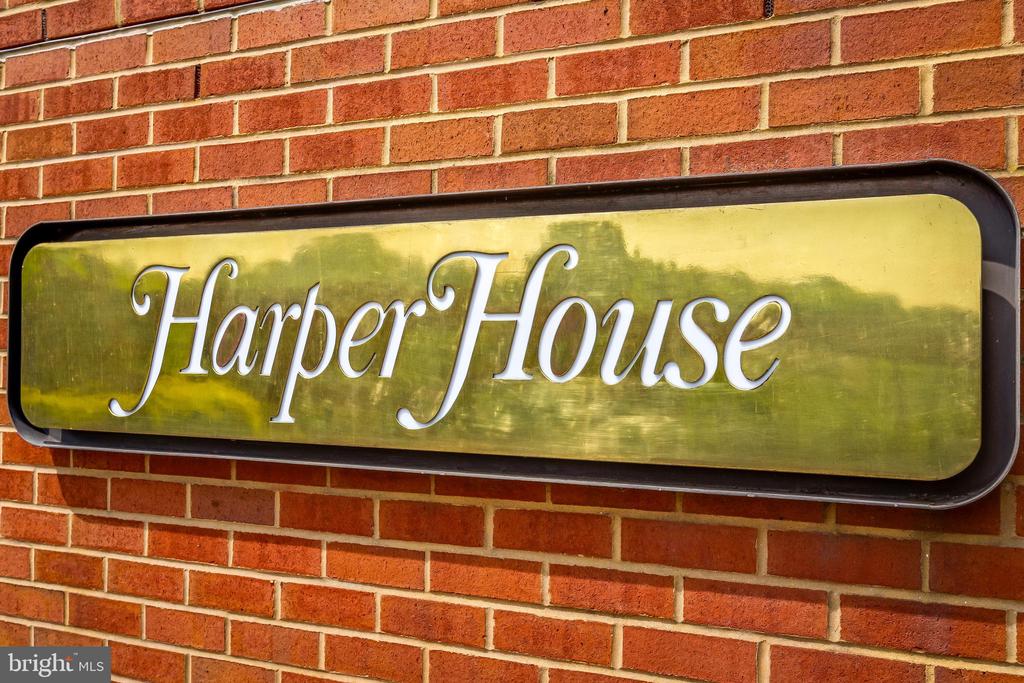 111 Hamlet Hill Rd #1408