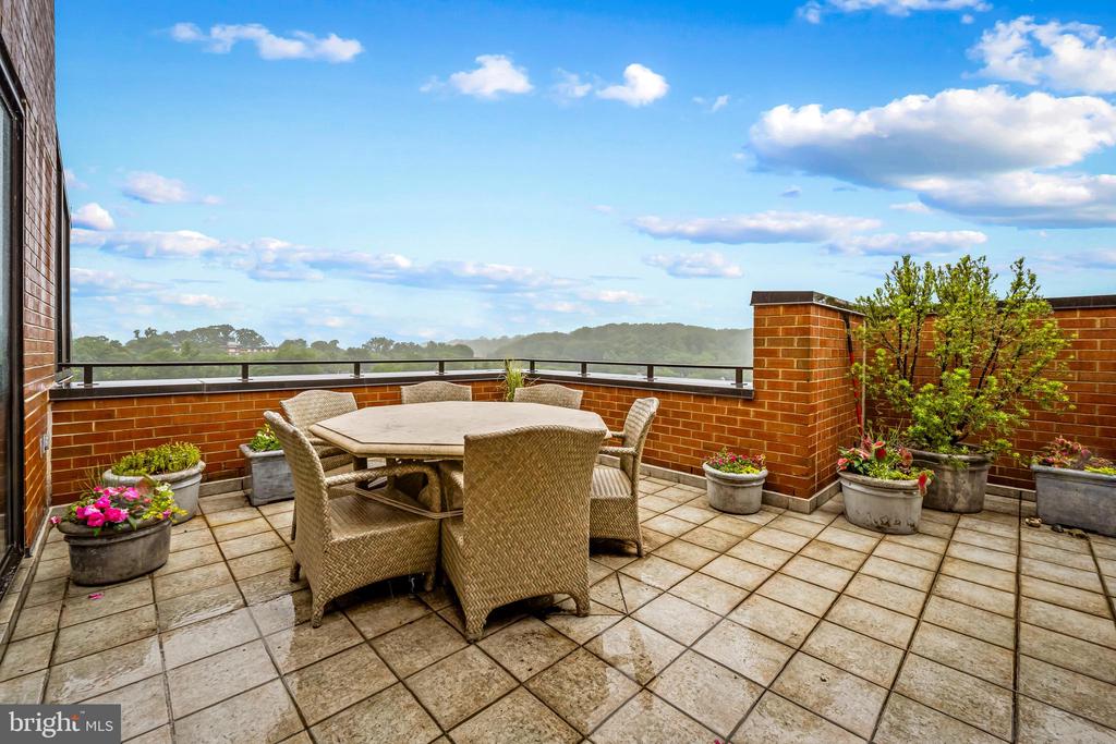 111 Hamlet Hill Rd #1408