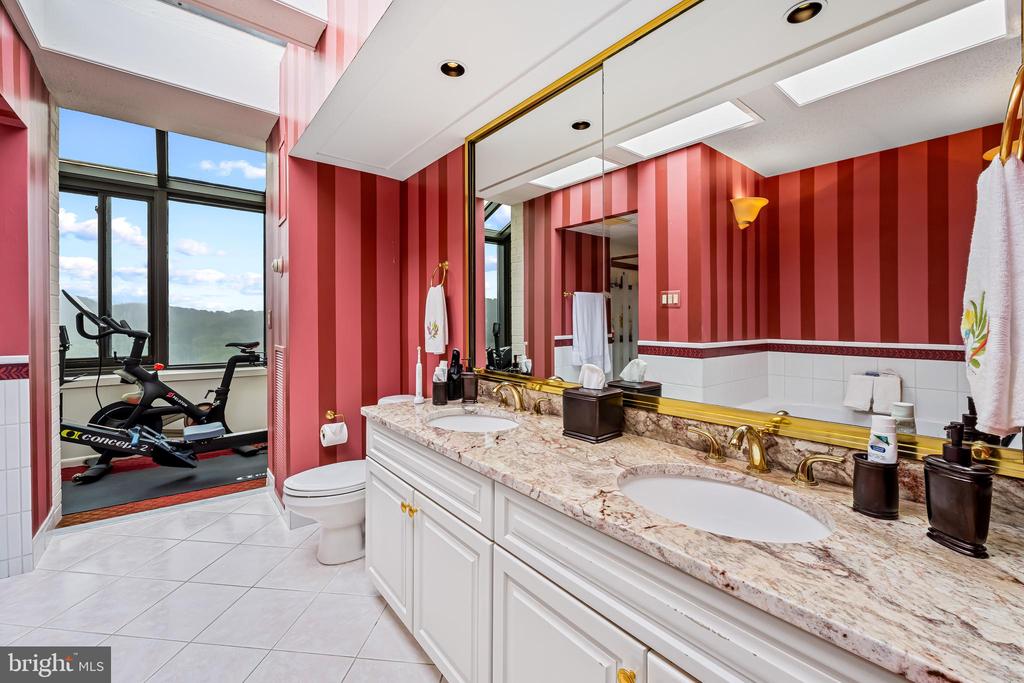 111 Hamlet Hill Rd #1408