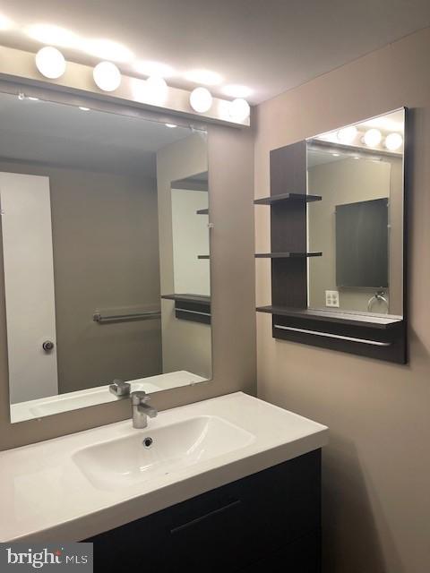 4100 N Charles St N #803