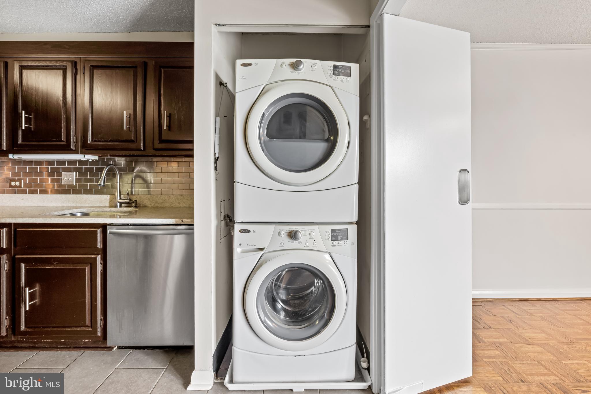 4100 N Charles St N #803