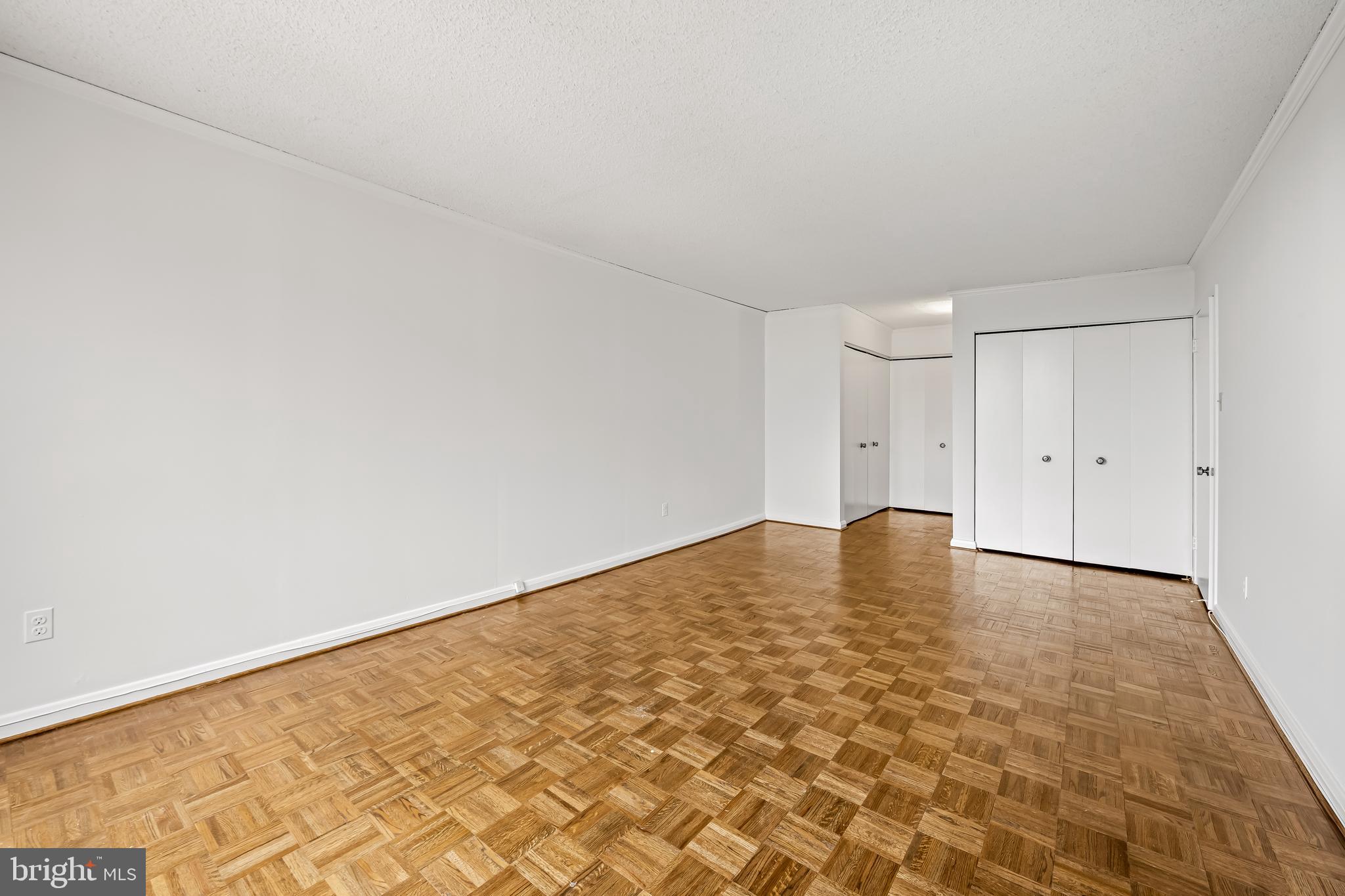 4100 N Charles St N #803