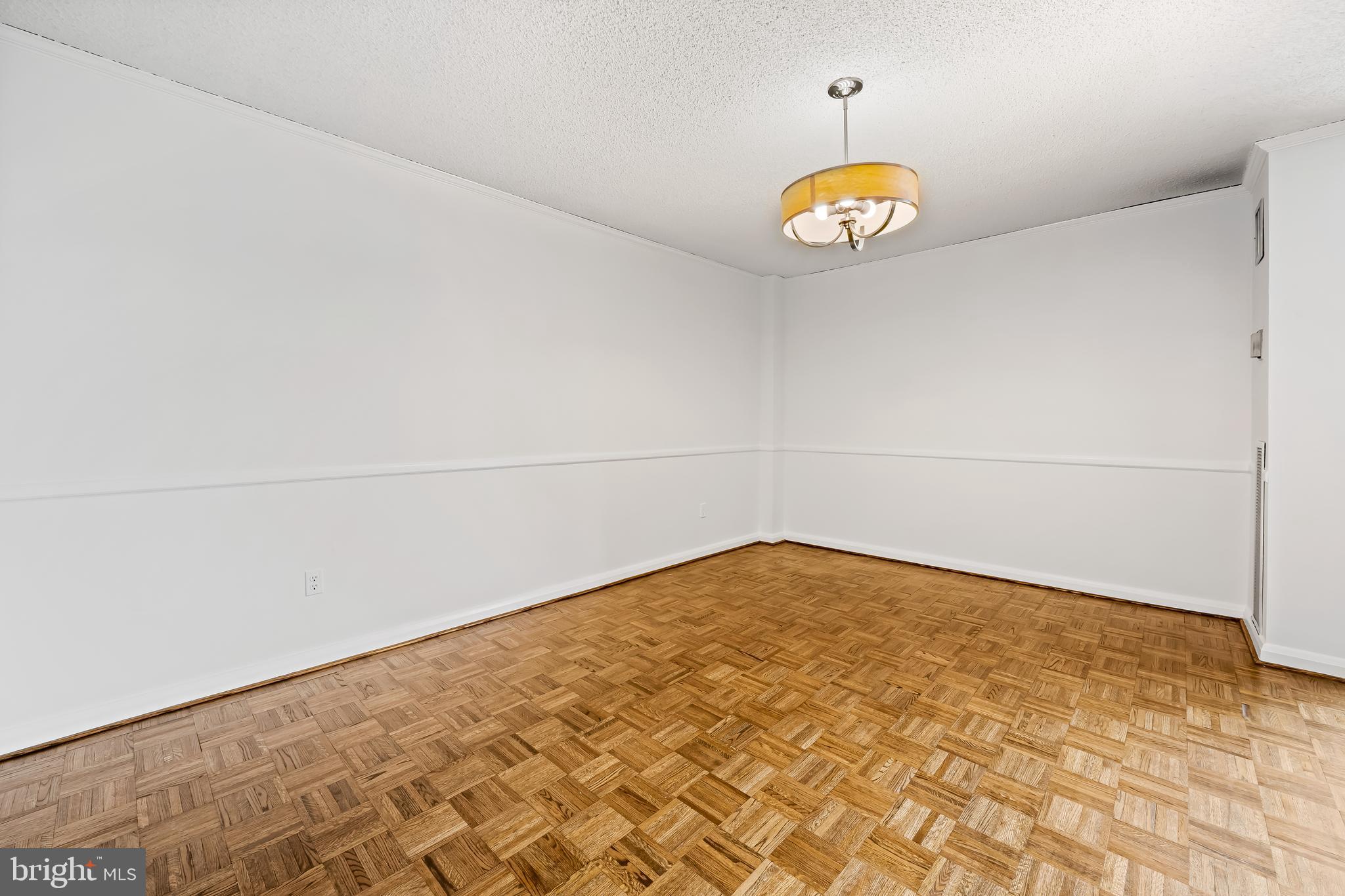 4100 N Charles St N #803