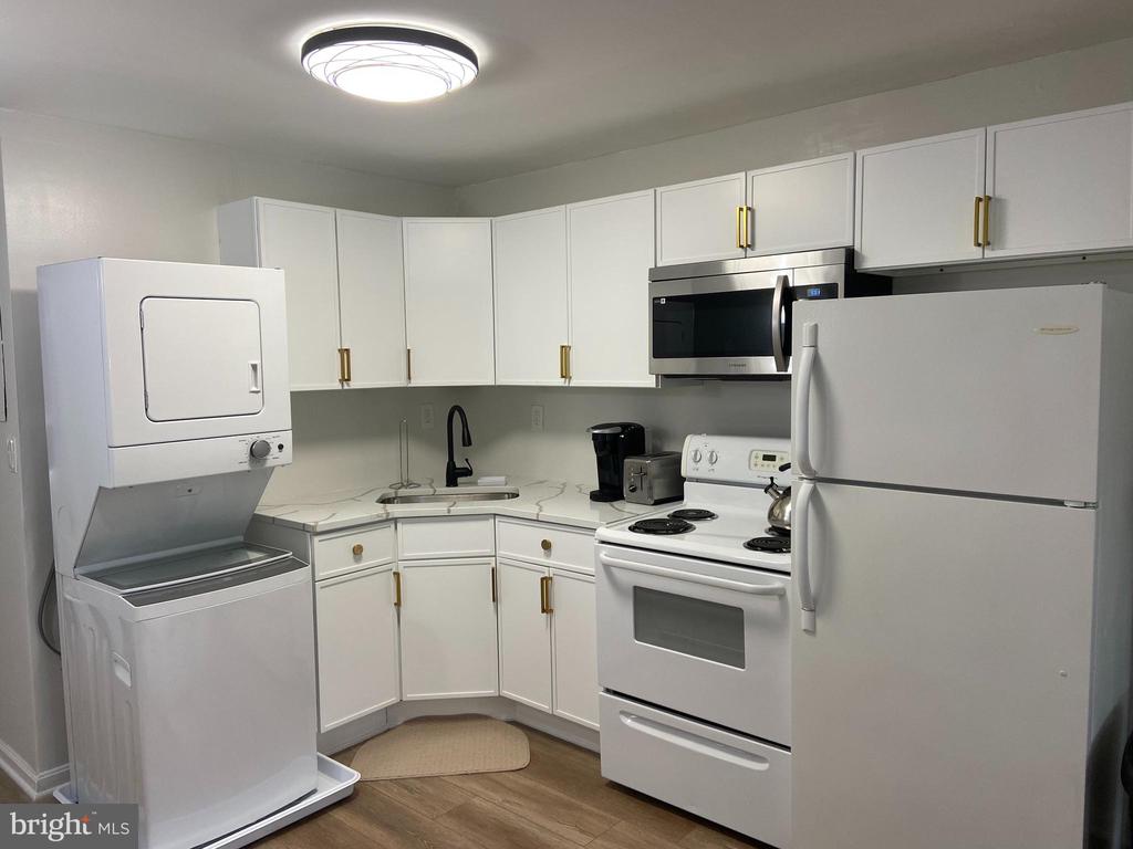 1827 EUTAW PL #3F