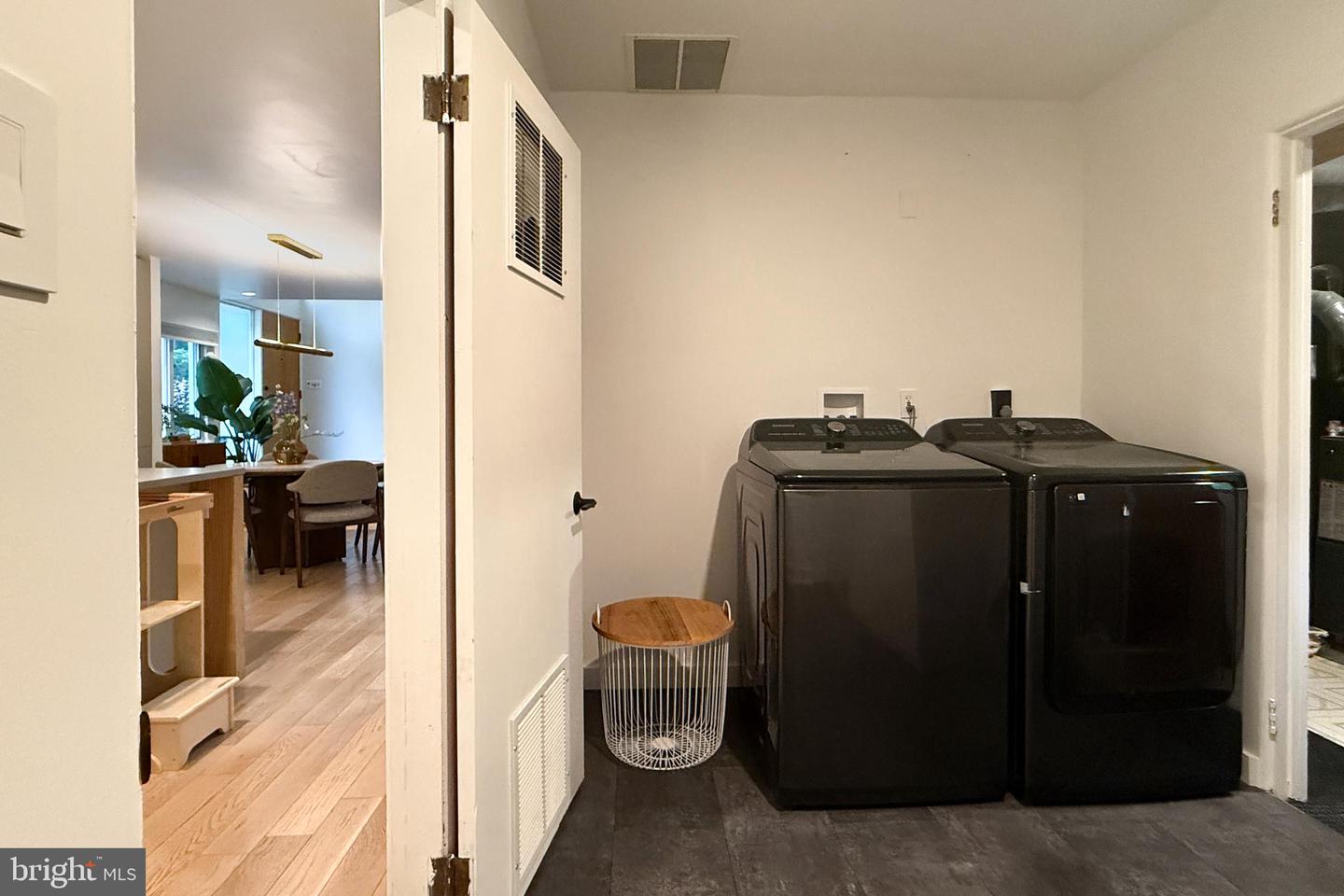 2103 Northcliff