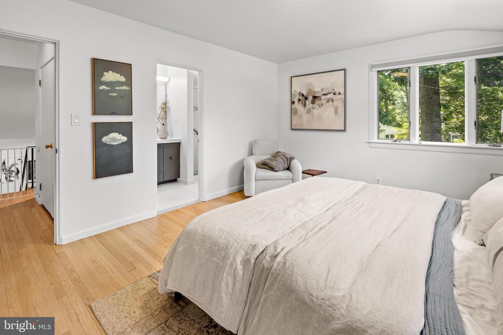 2103 Northcliff