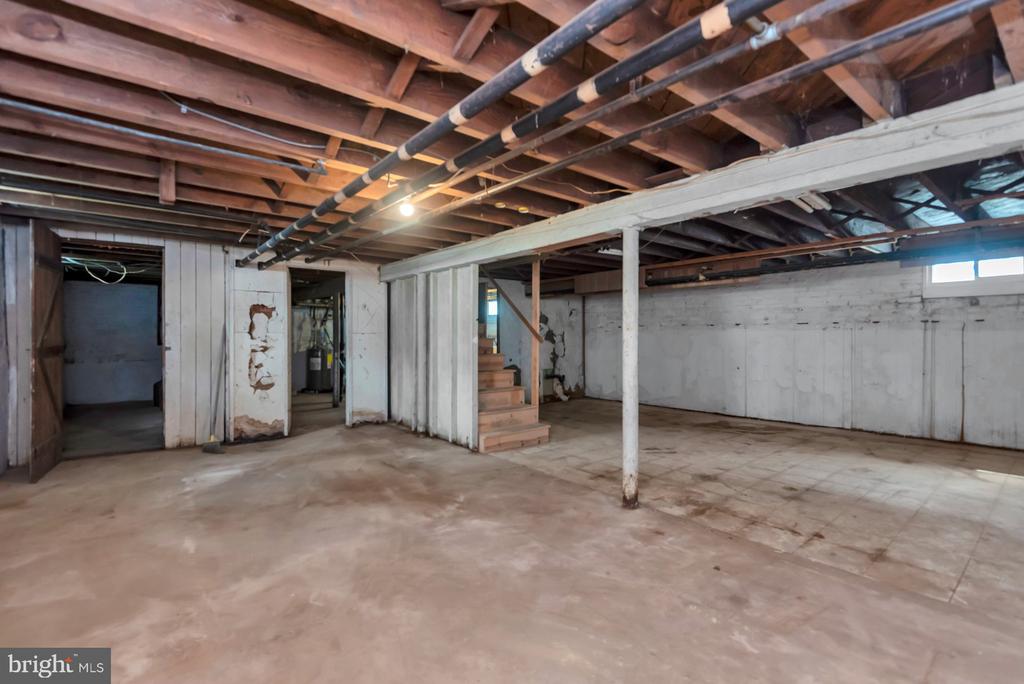 2505 Oakley Ave