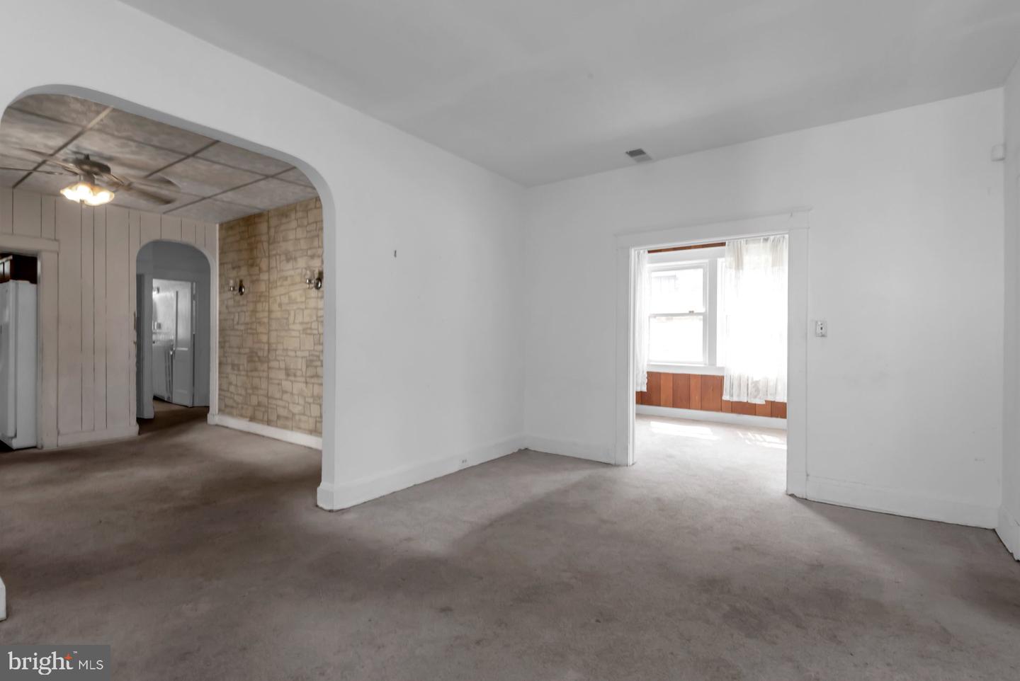 2505 Oakley Ave