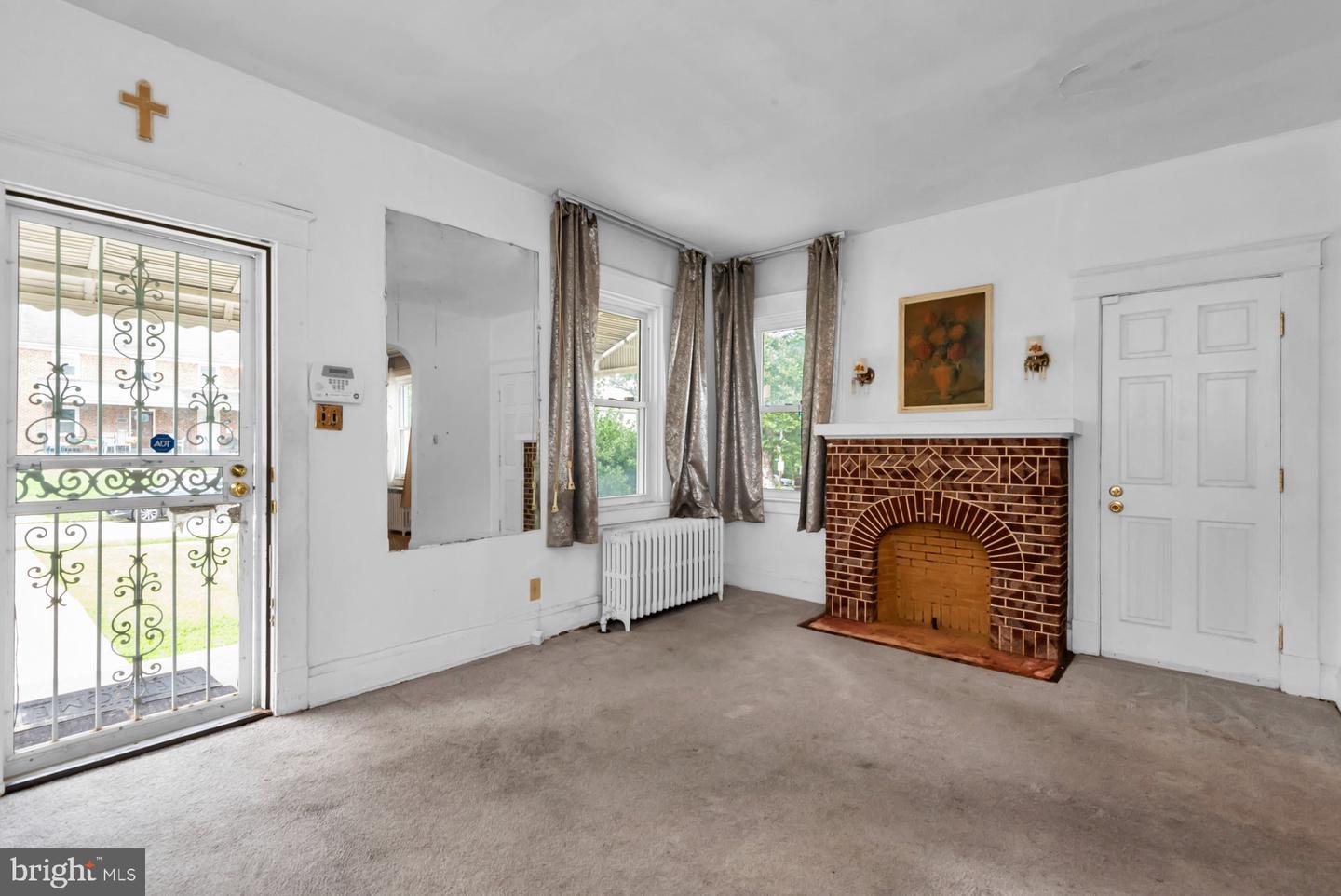 2505 Oakley Ave
