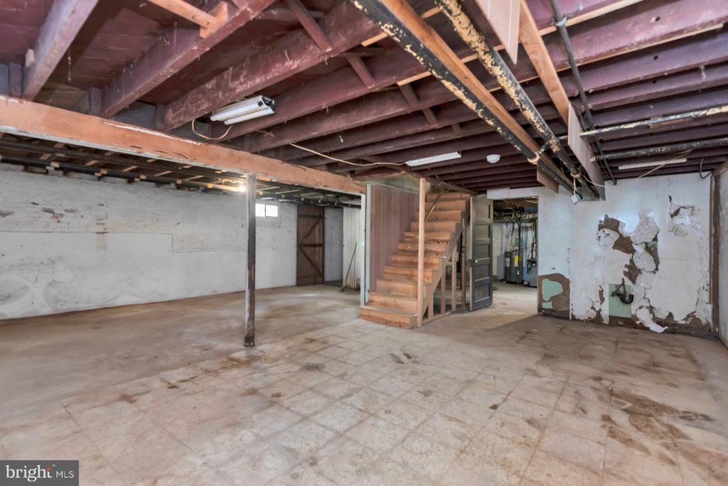 2505 Oakley Ave