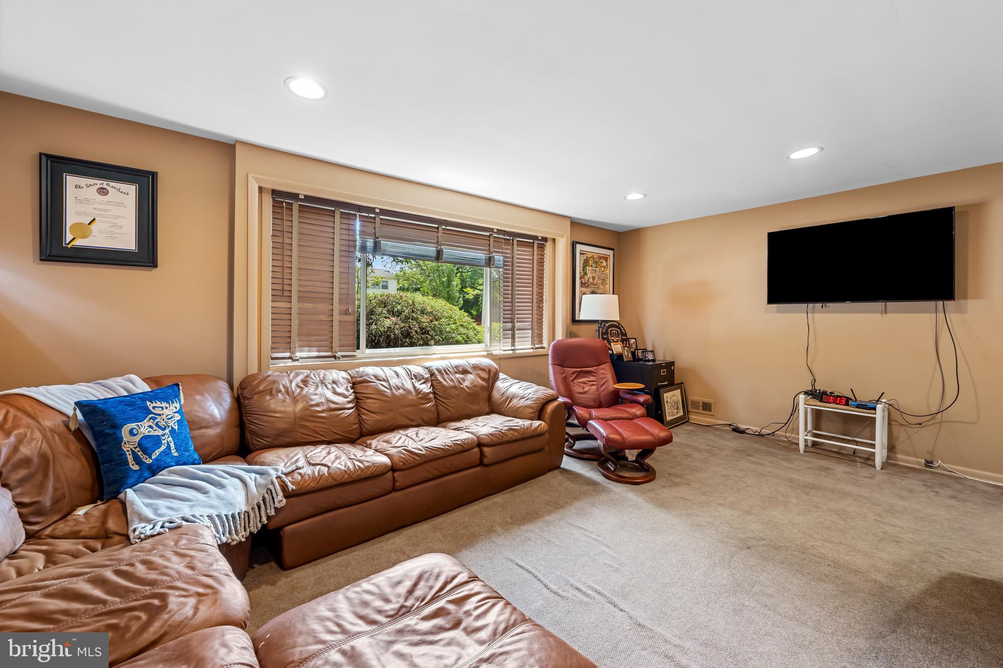 2506 Shelleydale Dr