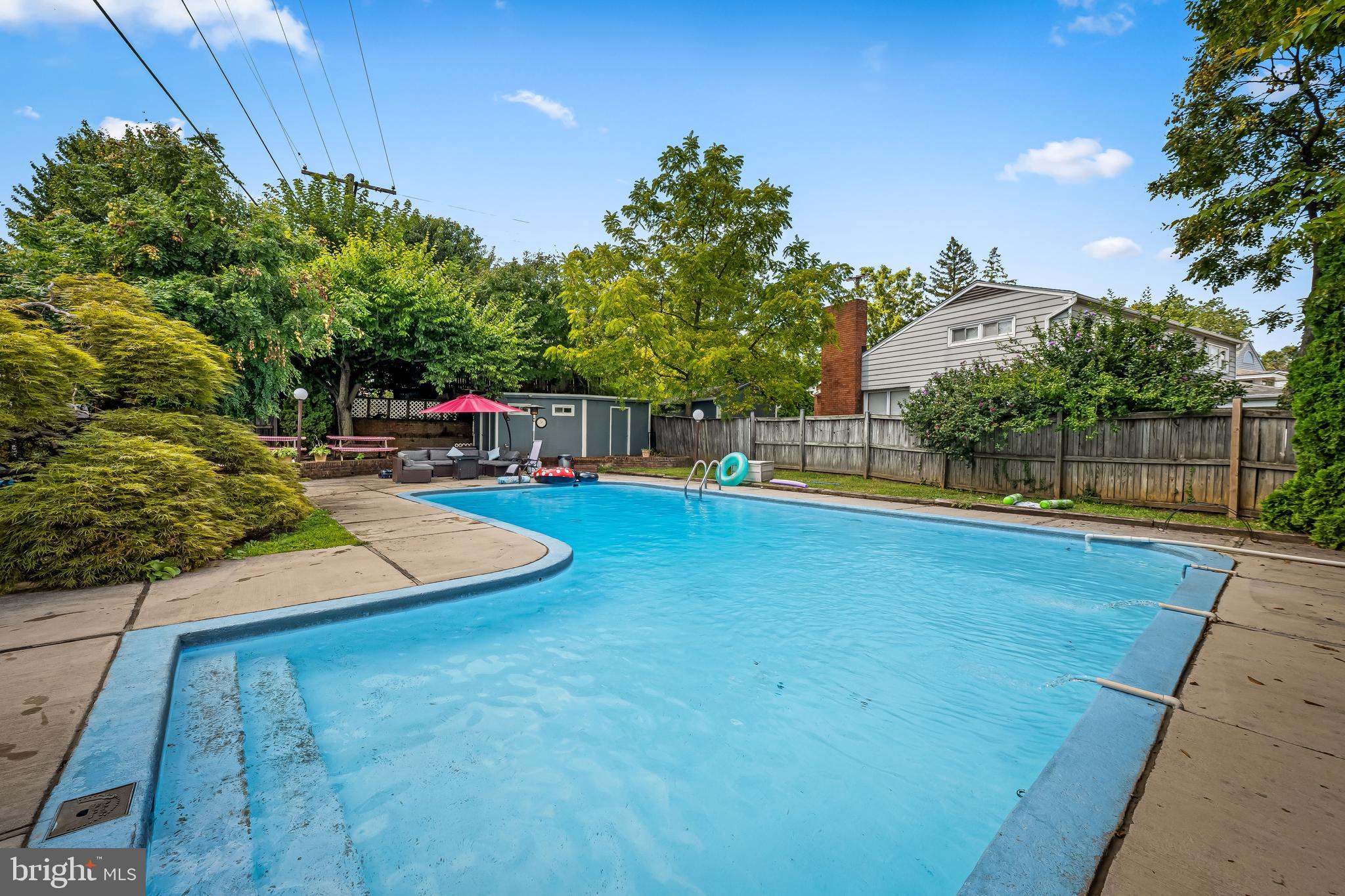 2506 Shelleydale Dr