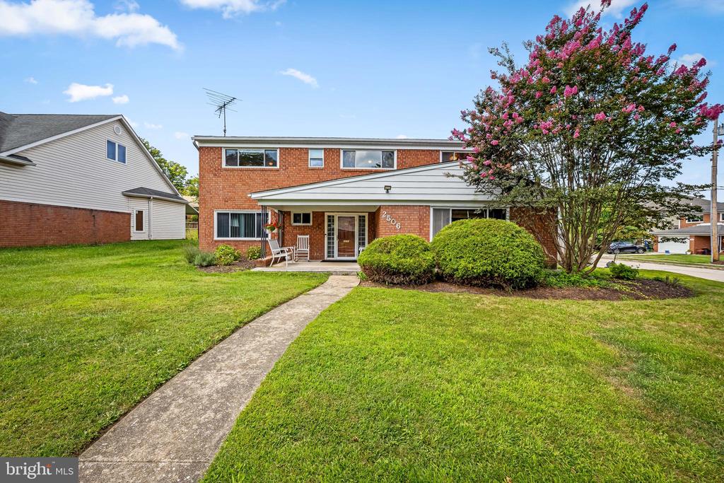 2506 Shelleydale Dr