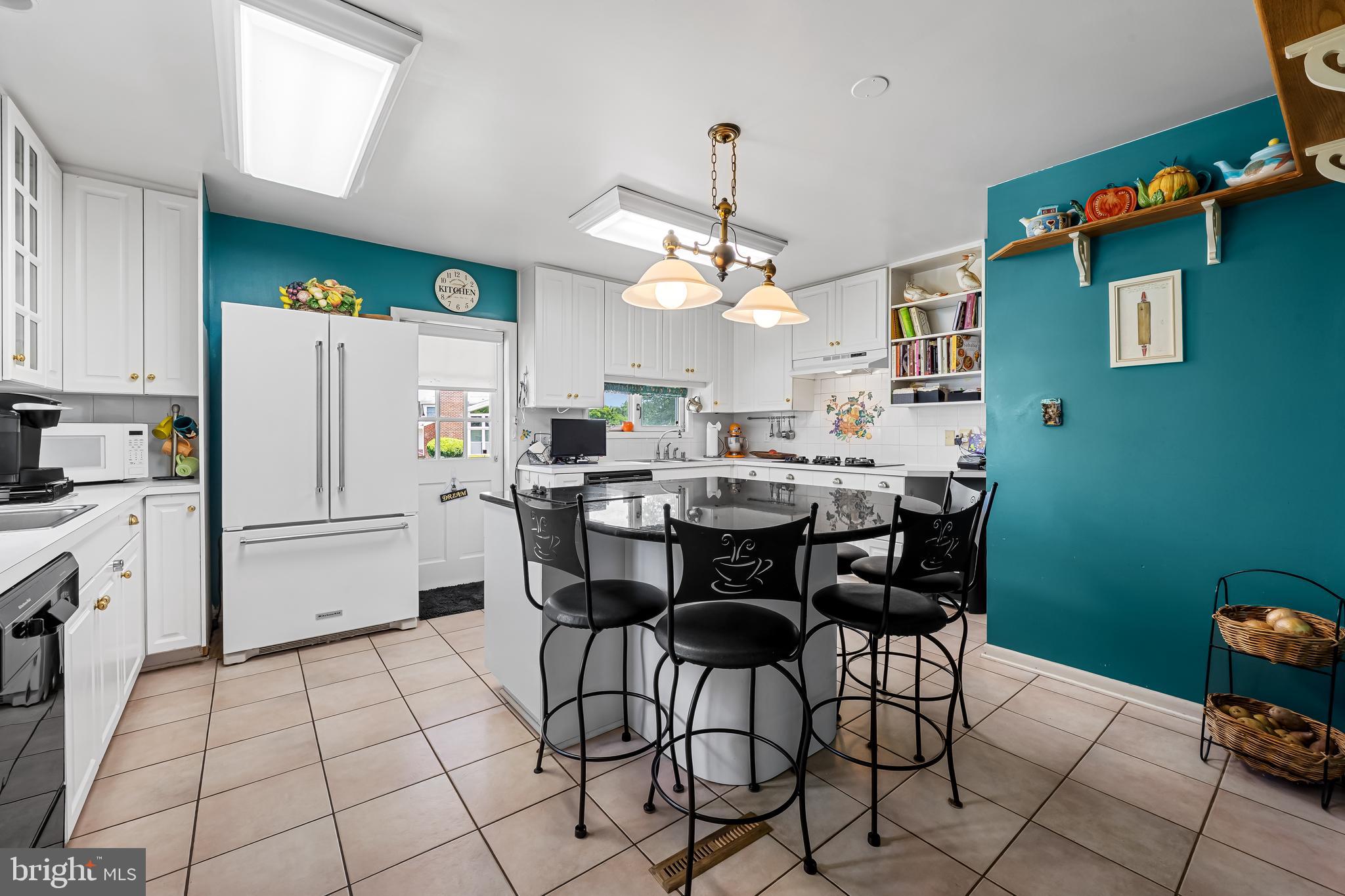 2506 Shelleydale Dr