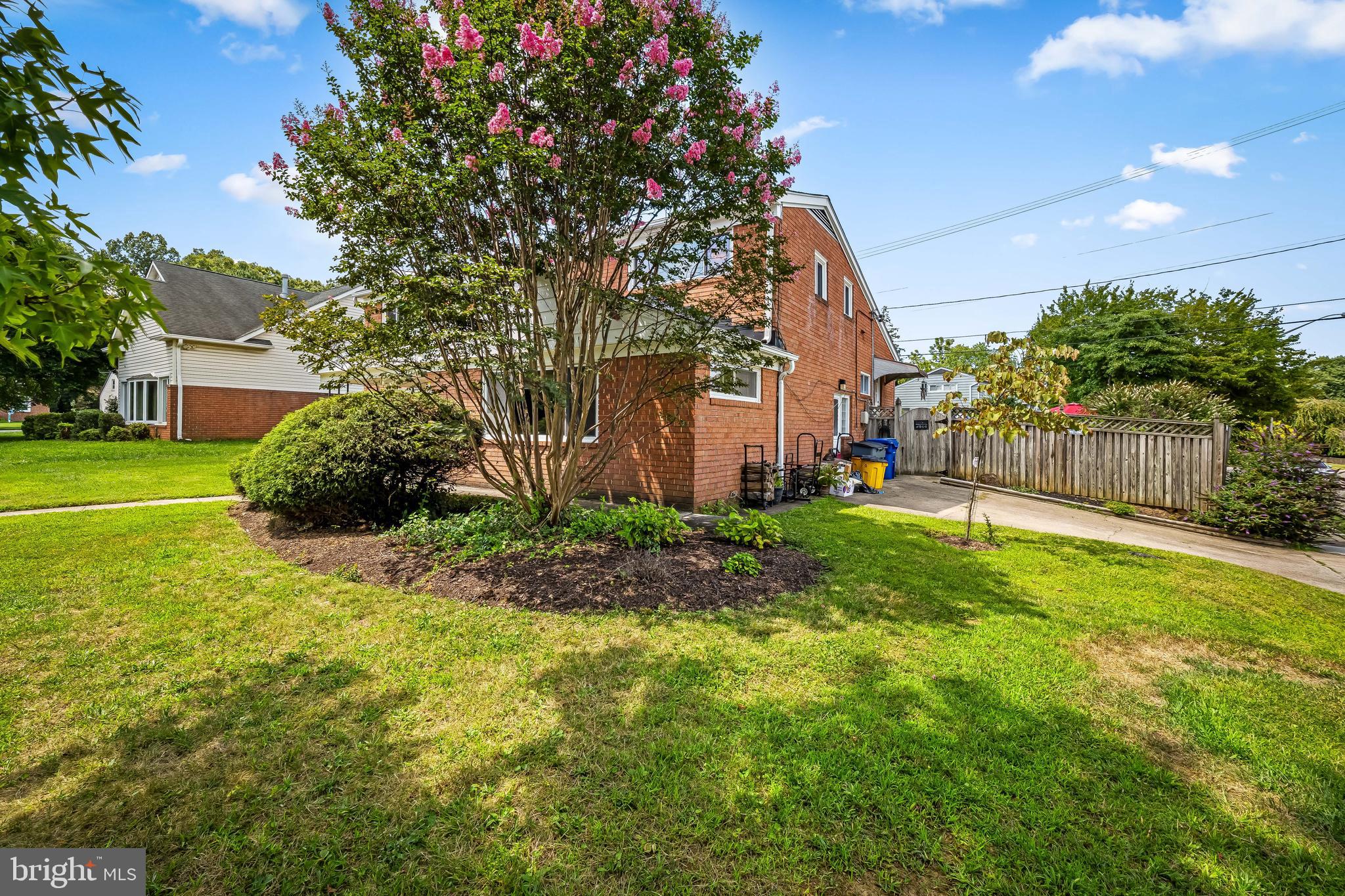 2506 Shelleydale Dr