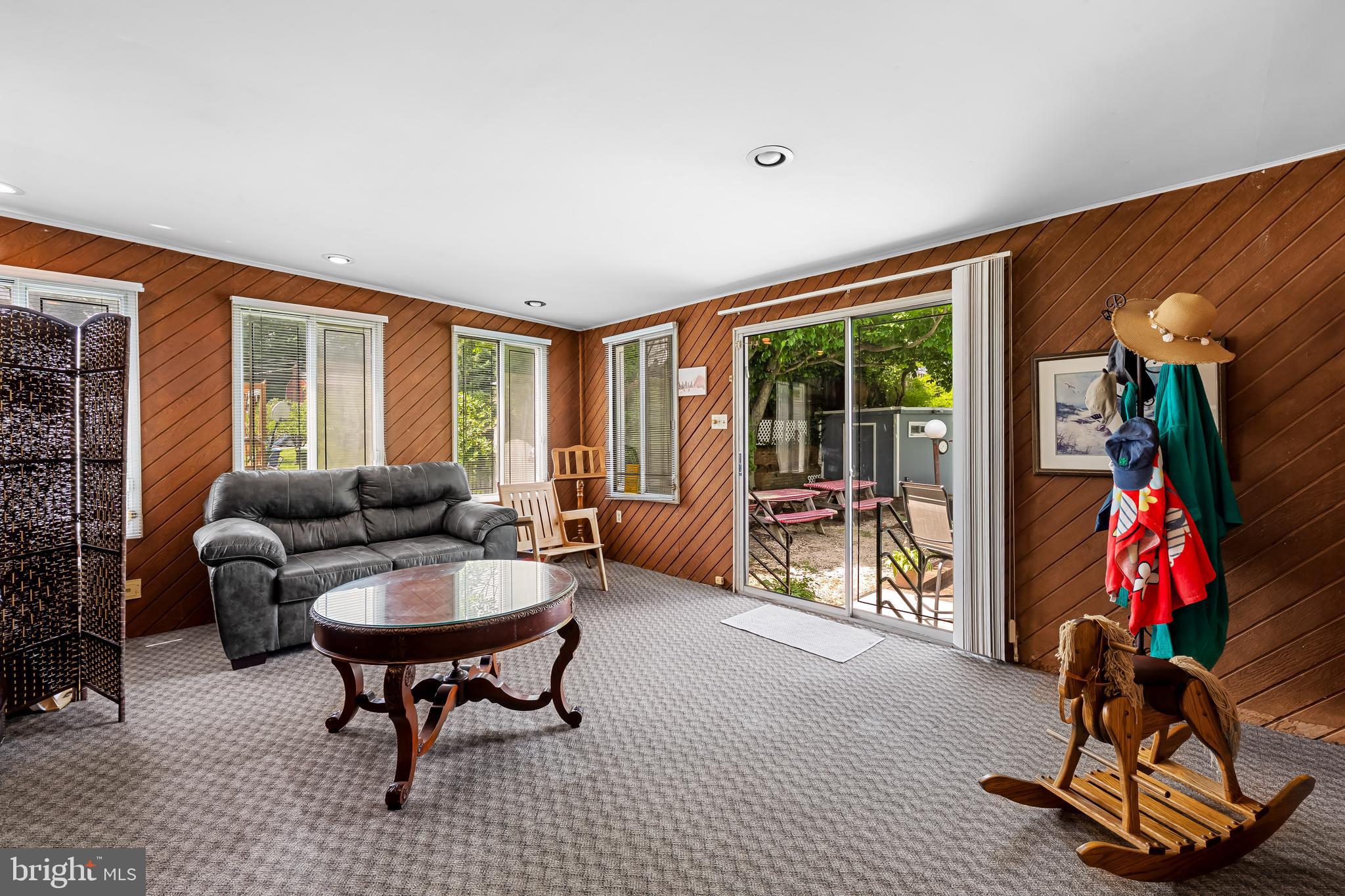 2506 Shelleydale Dr