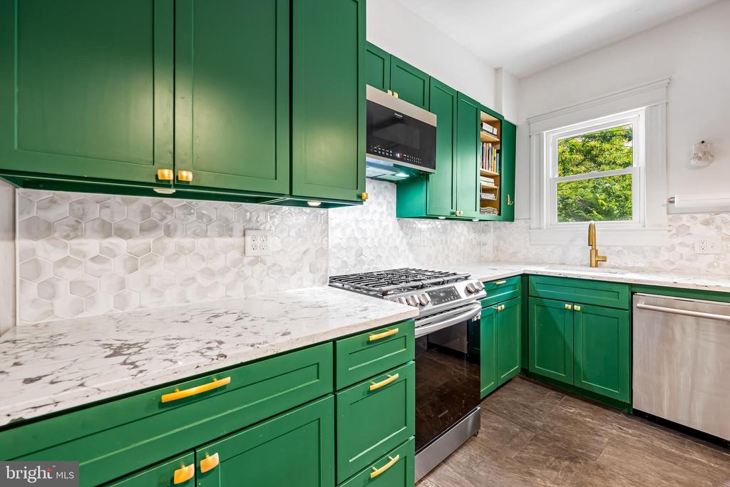 314 BIRKWOOD PLACE