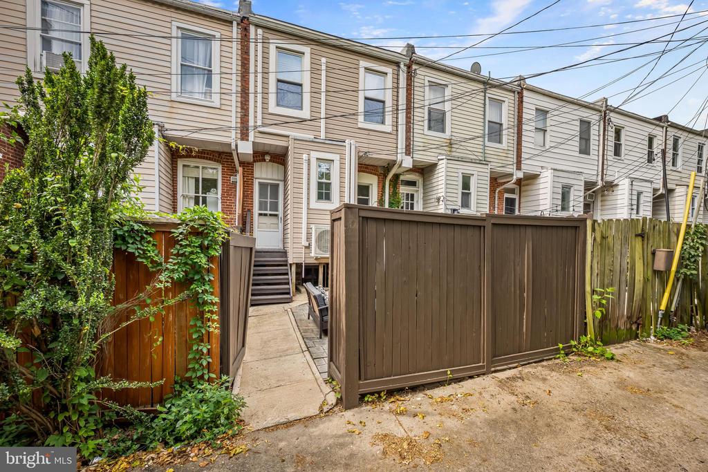 314 BIRKWOOD PLACE