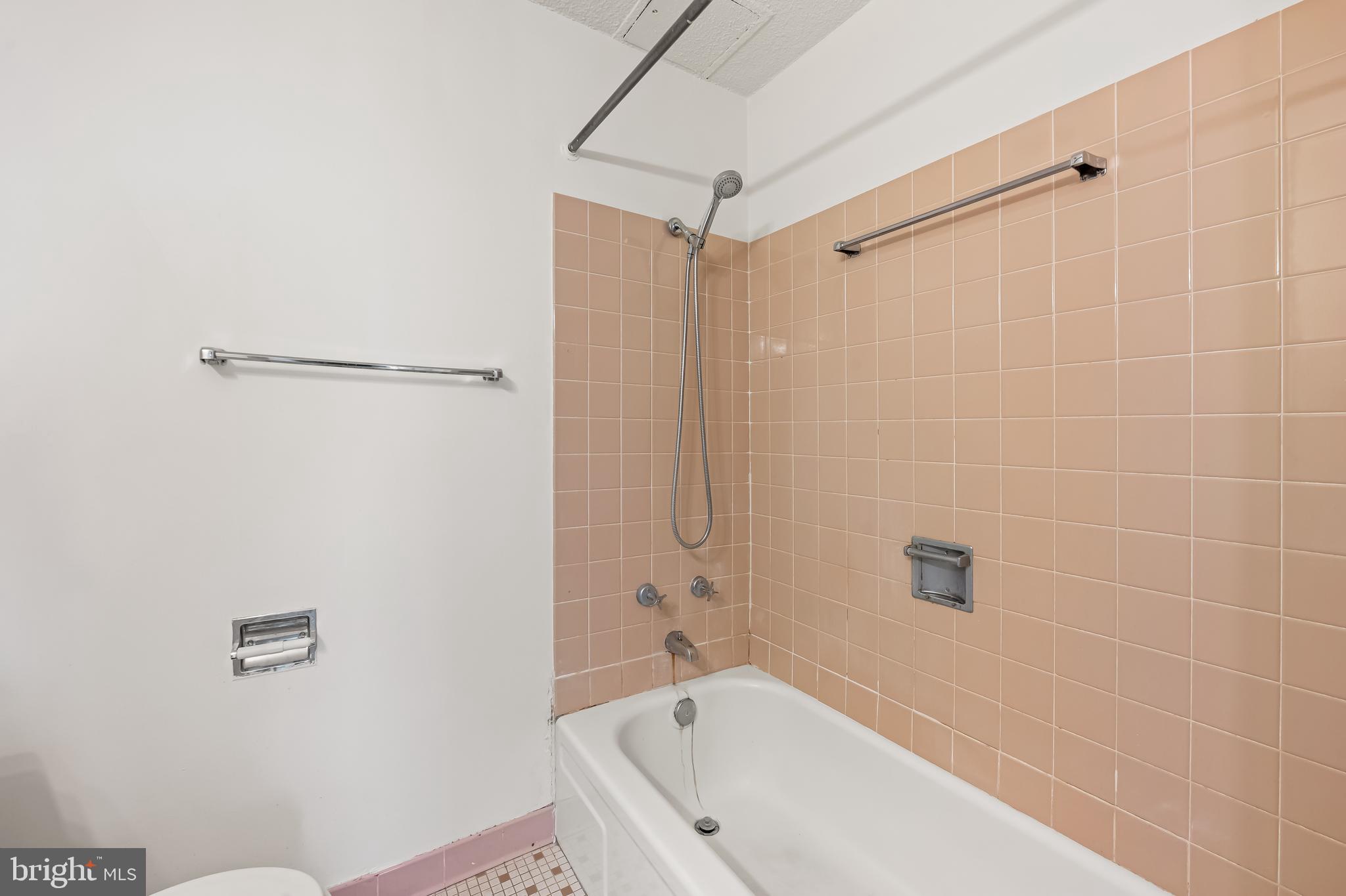 1101 SAINT PAUL STREET 2001