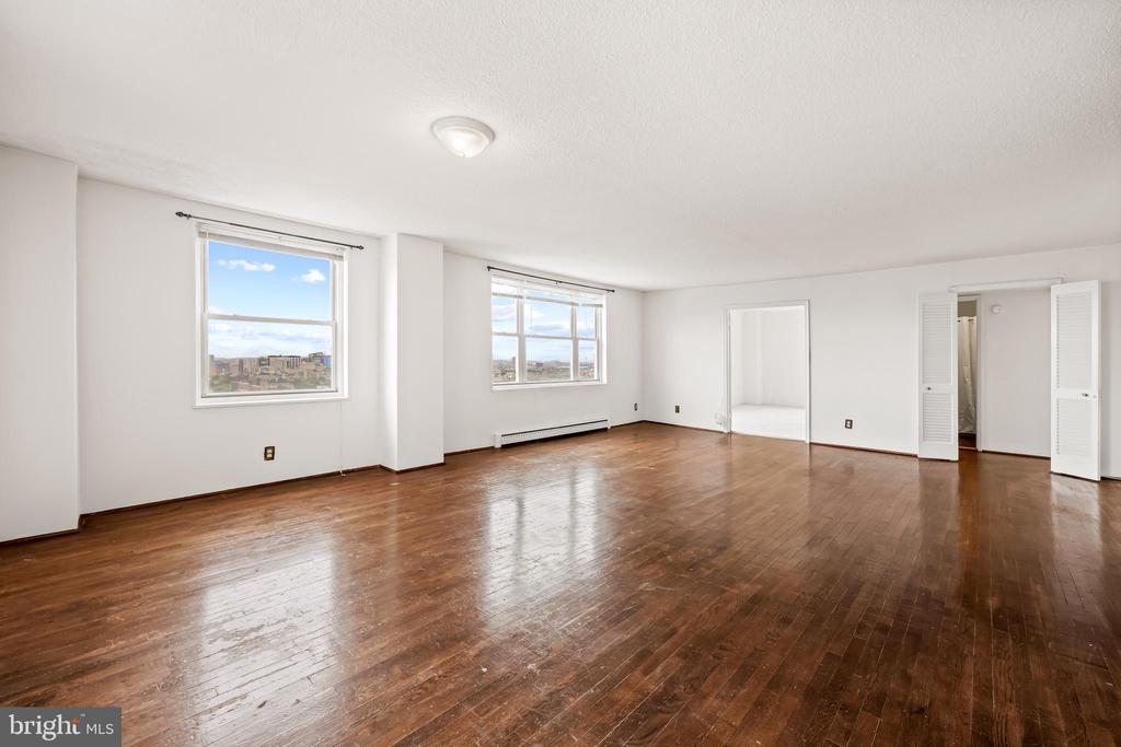 1101 SAINT PAUL STREET 2001