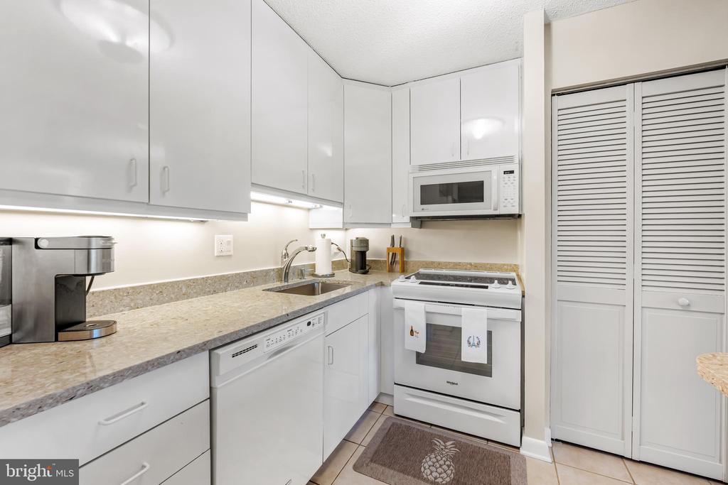 111 HAMLET HILL ROAD 411