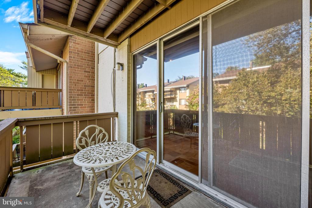 17 HAMILL ROAD F