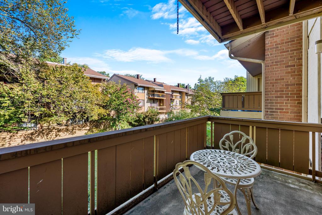 17 HAMILL ROAD F