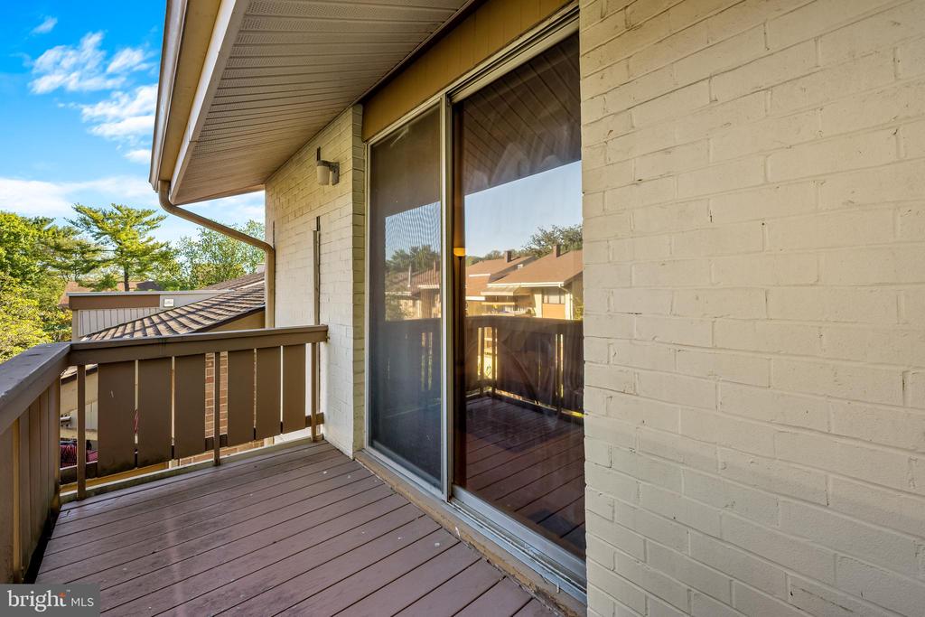 17 HAMILL ROAD F