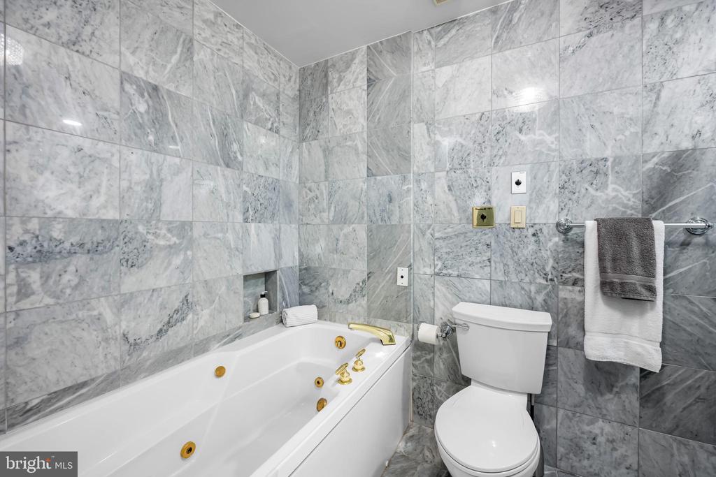 3801 CANTERBURY ROAD 805