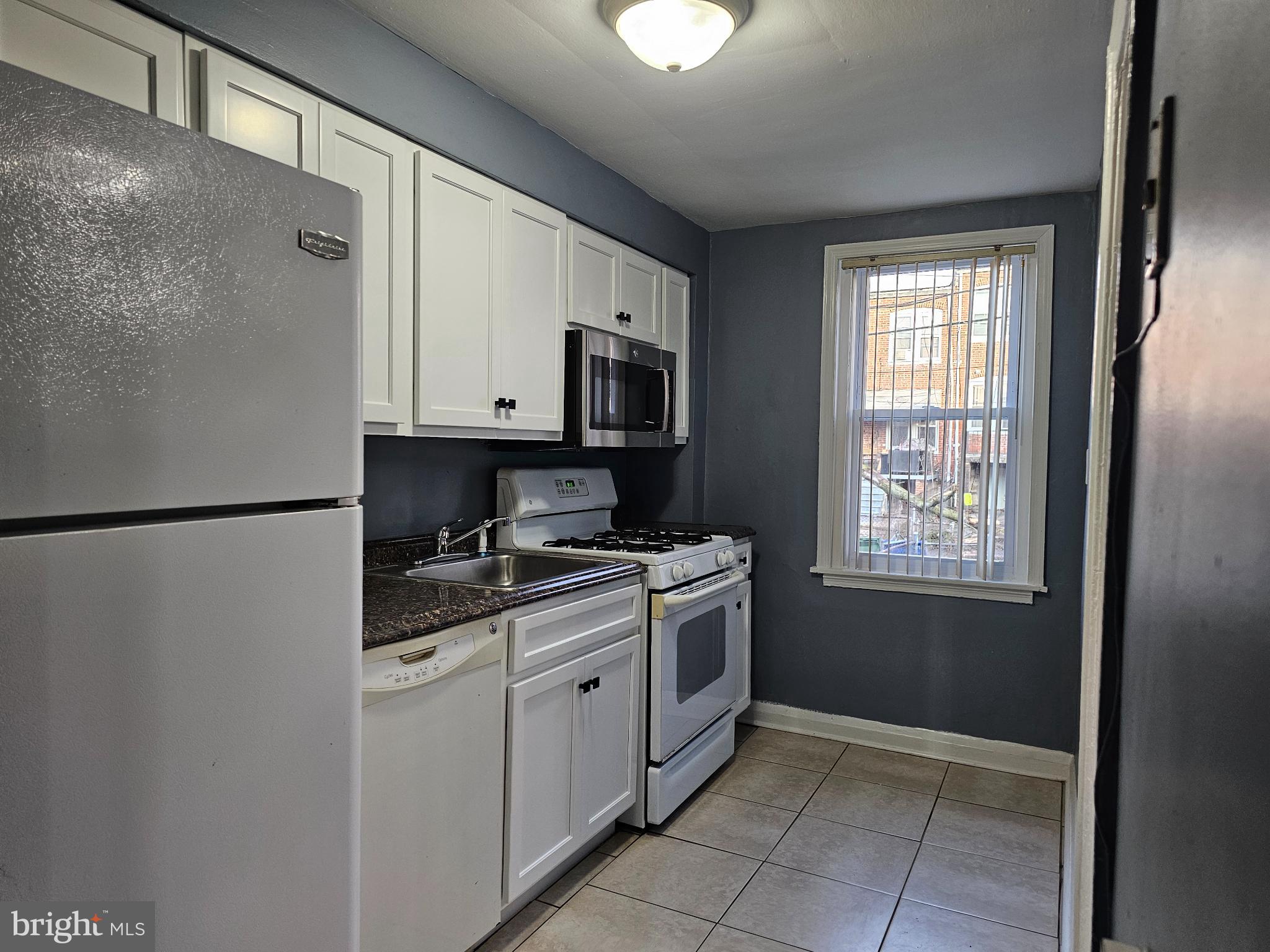 3238 WESTMONT AVENUE