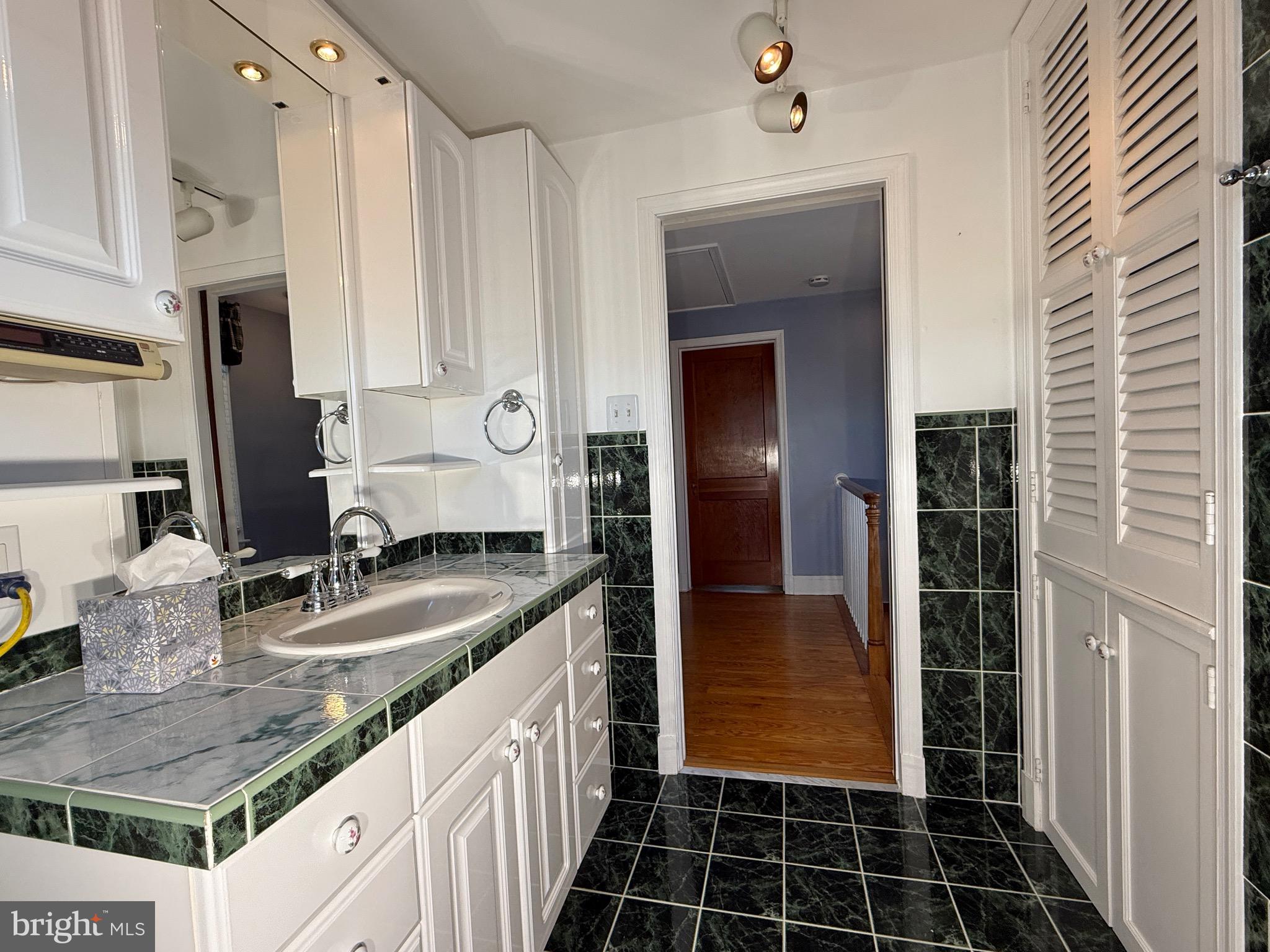 4419 BUENA VISTA AVENUE