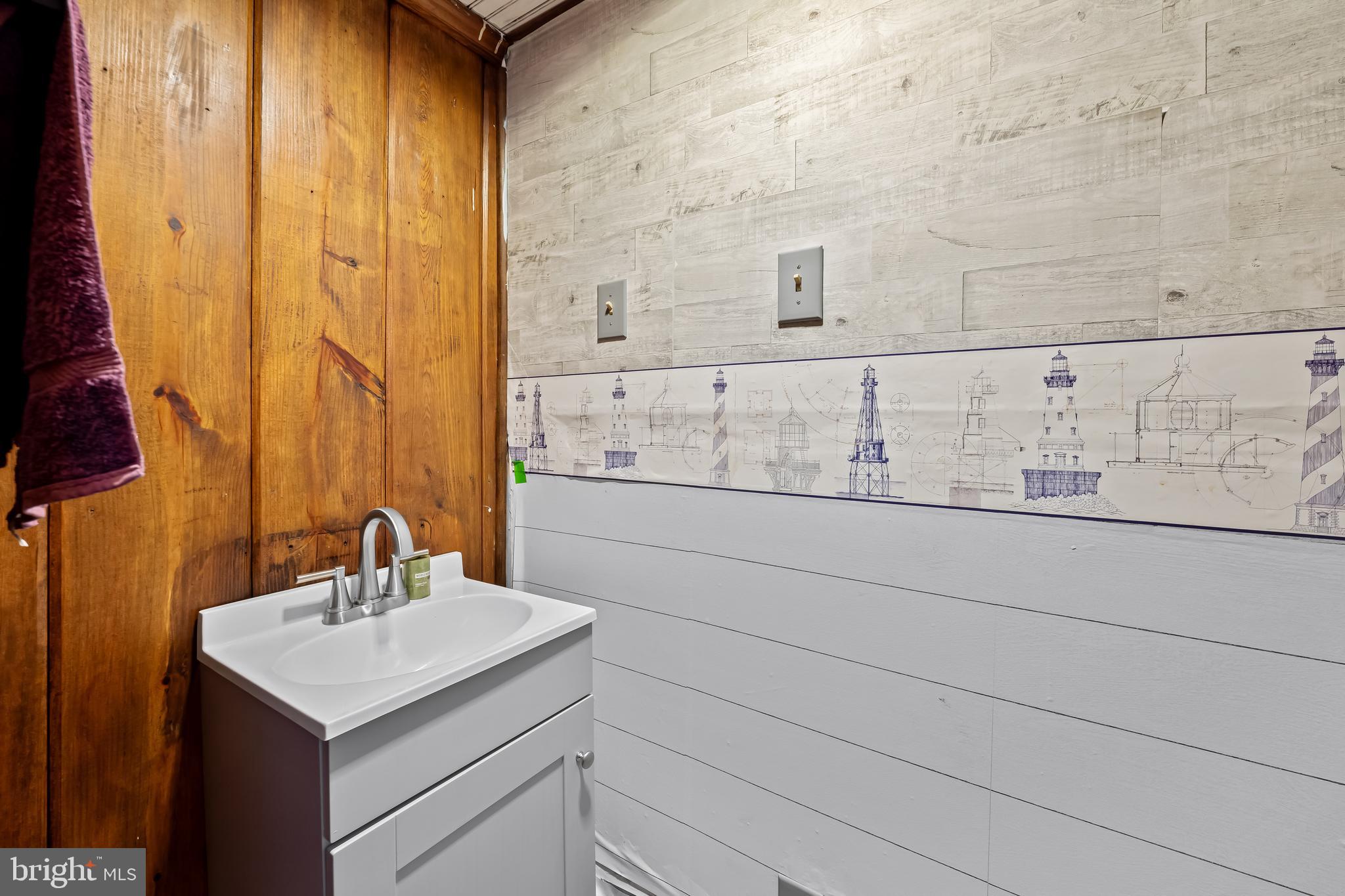 5615 GREENSPRING AVENUE