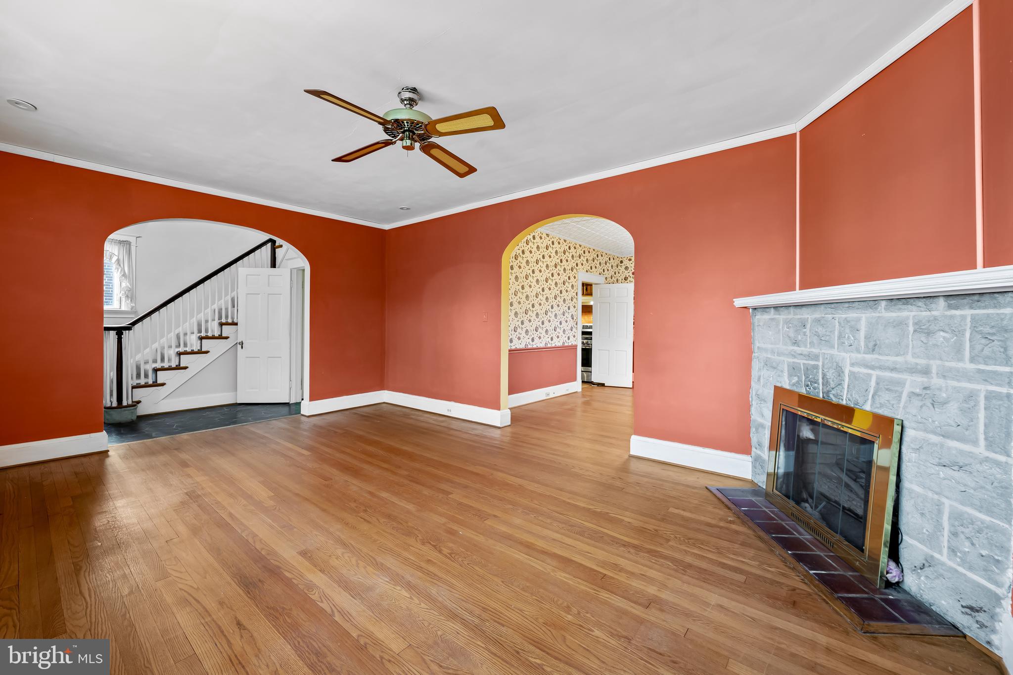 5615 GREENSPRING AVENUE