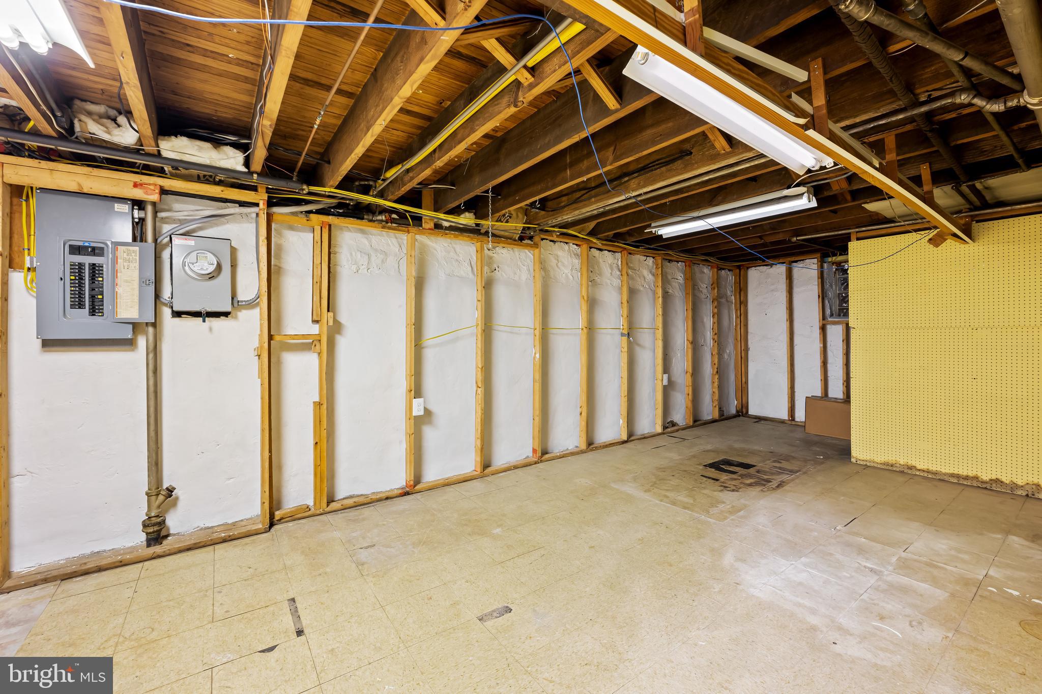 5615 GREENSPRING AVENUE