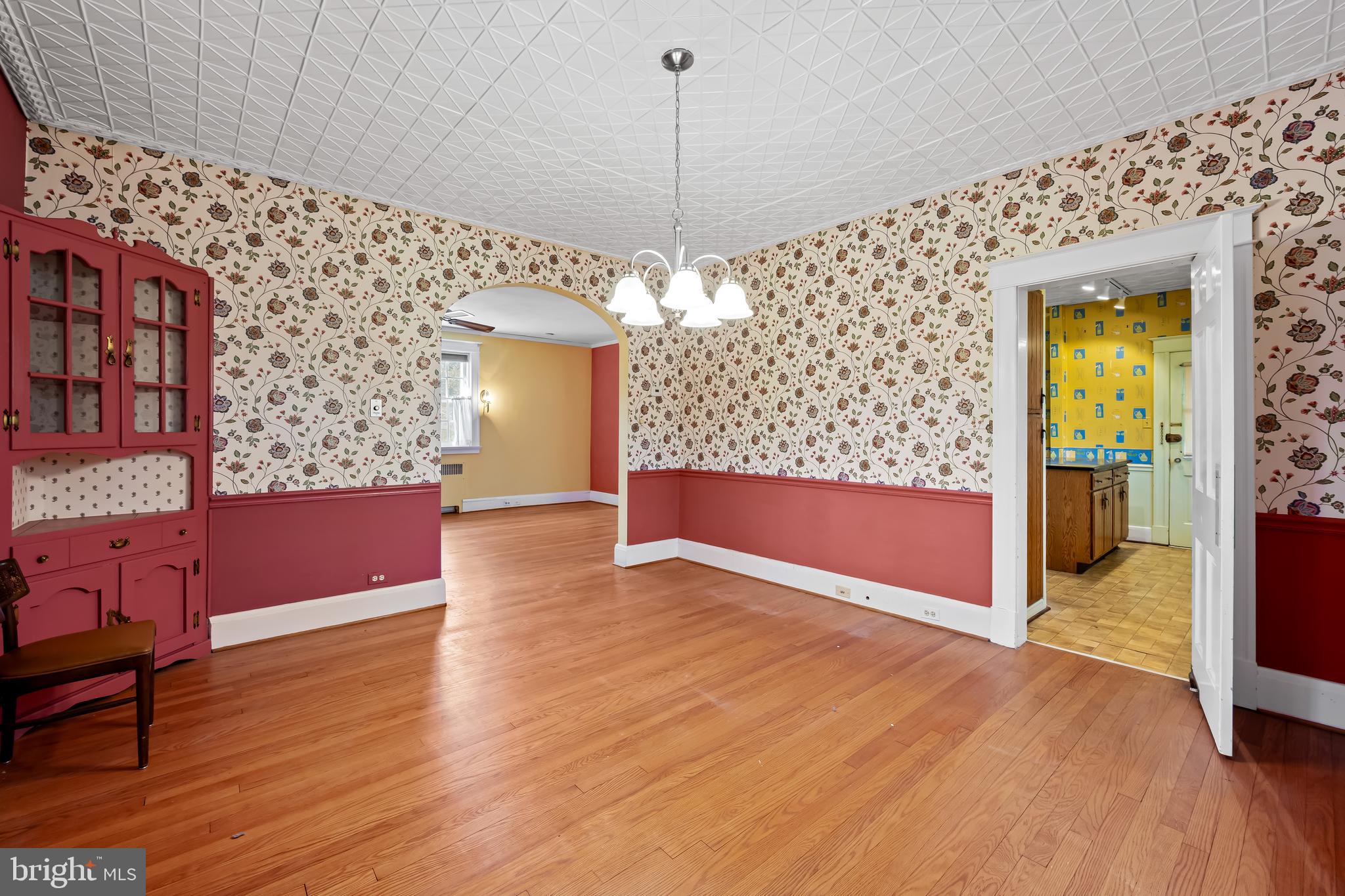 5615 GREENSPRING AVENUE