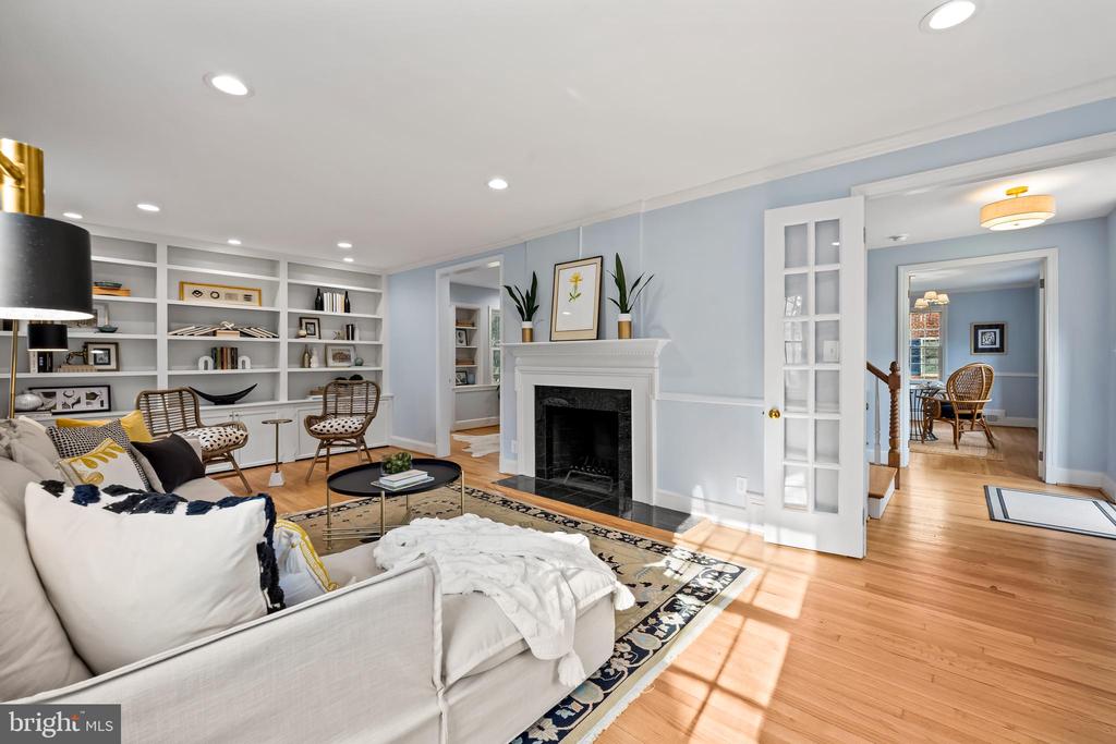 5702 GREENLEAF ROAD