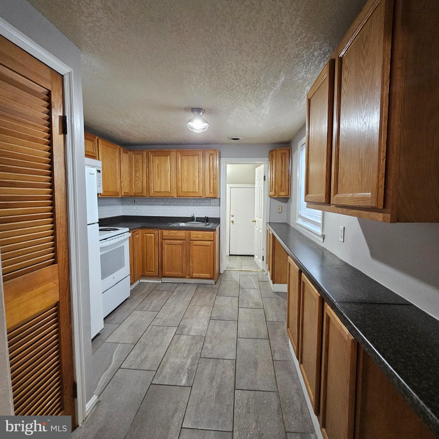 3419 CHESTNUT AVENUE