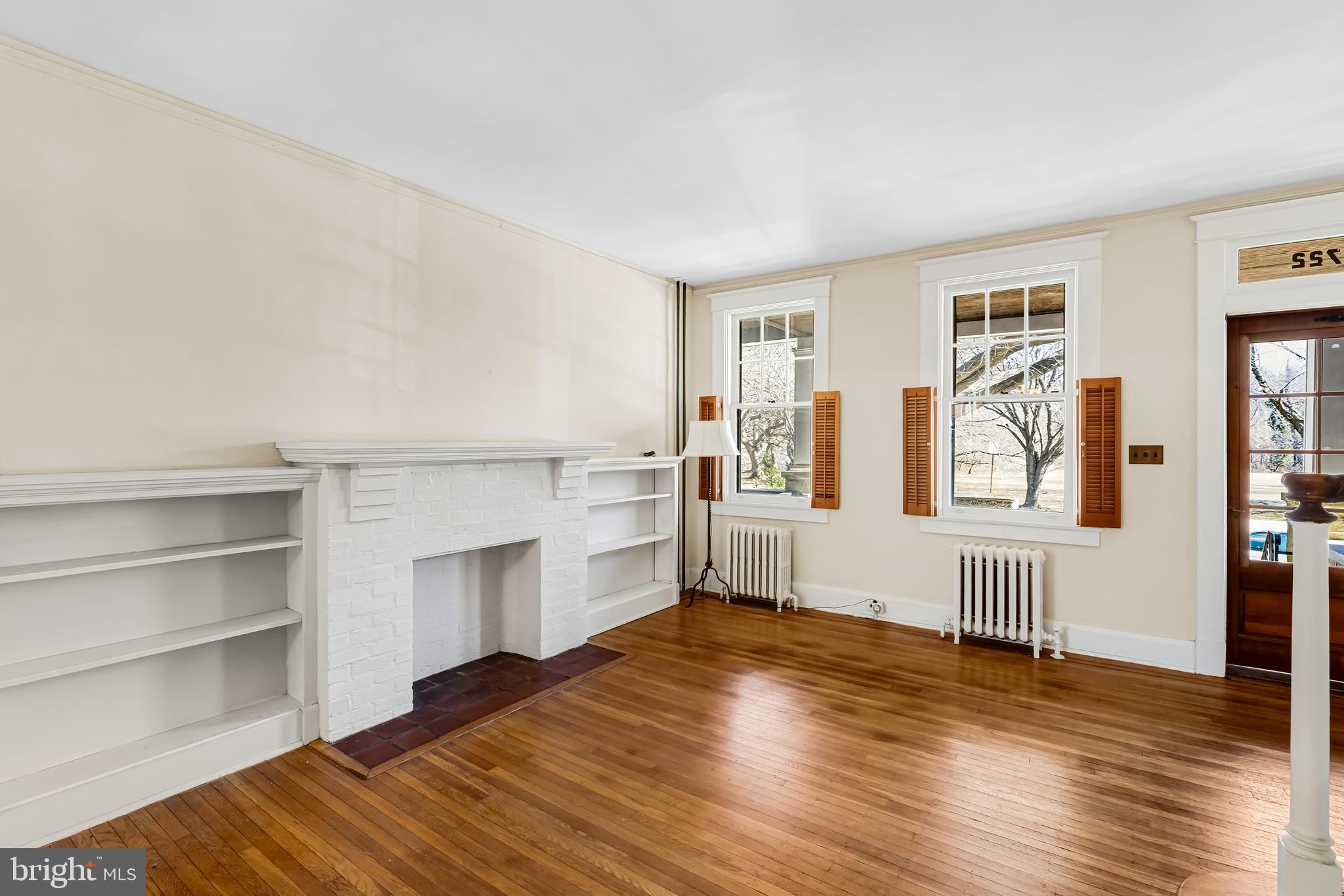 3722 TUDOR ARMS AVENUE