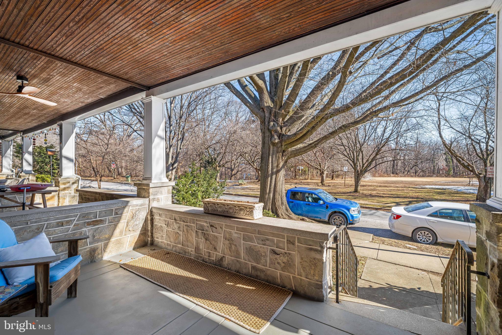 3722 TUDOR ARMS AVENUE