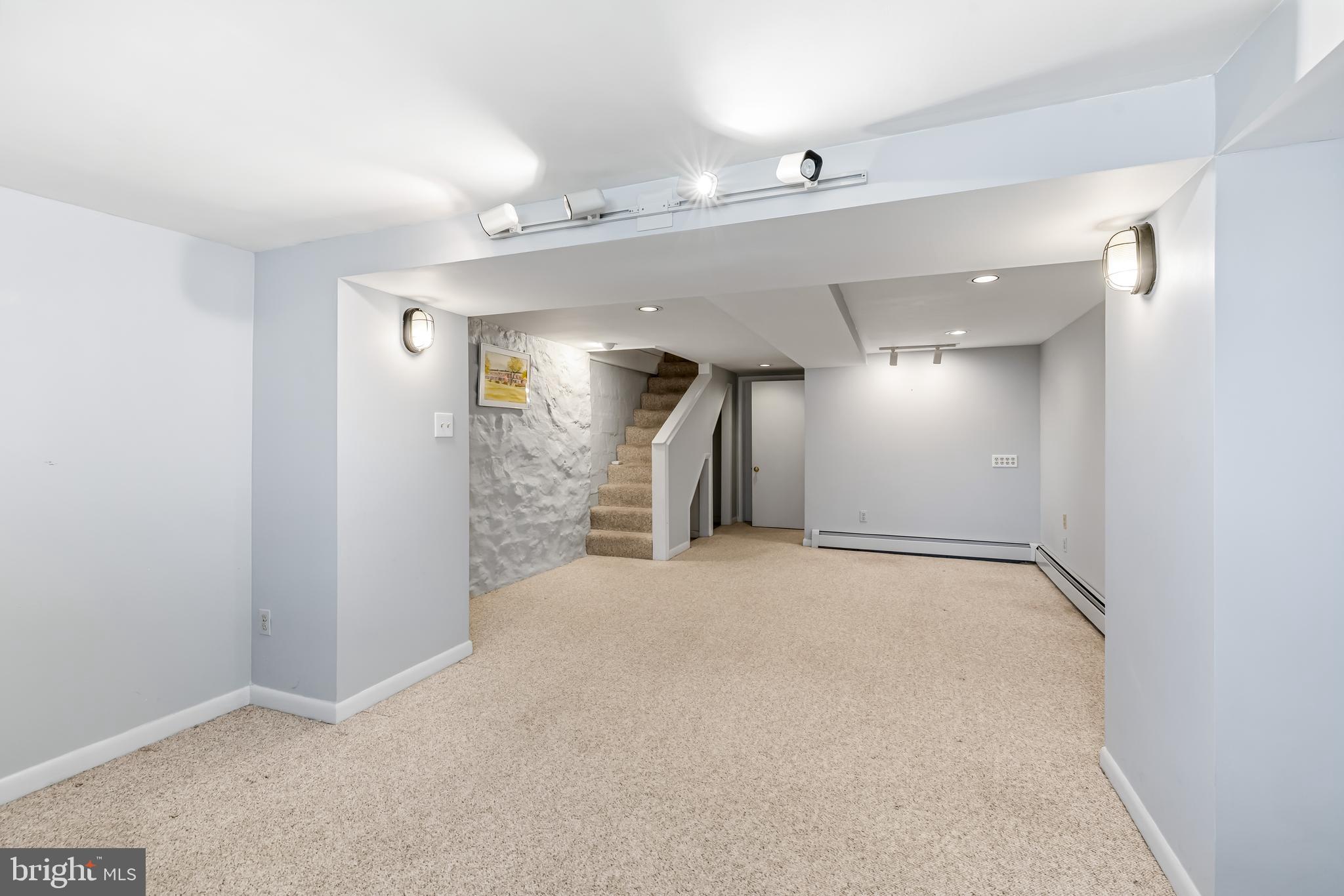 3722 TUDOR ARMS AVENUE