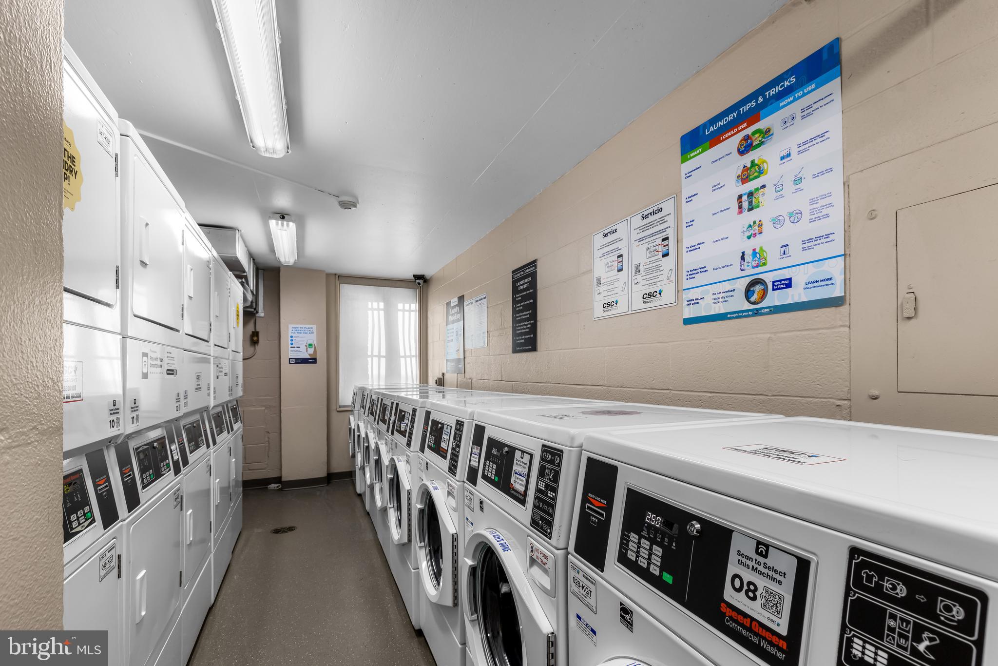 1 E UNIVERSITY PARKWAY E 1303