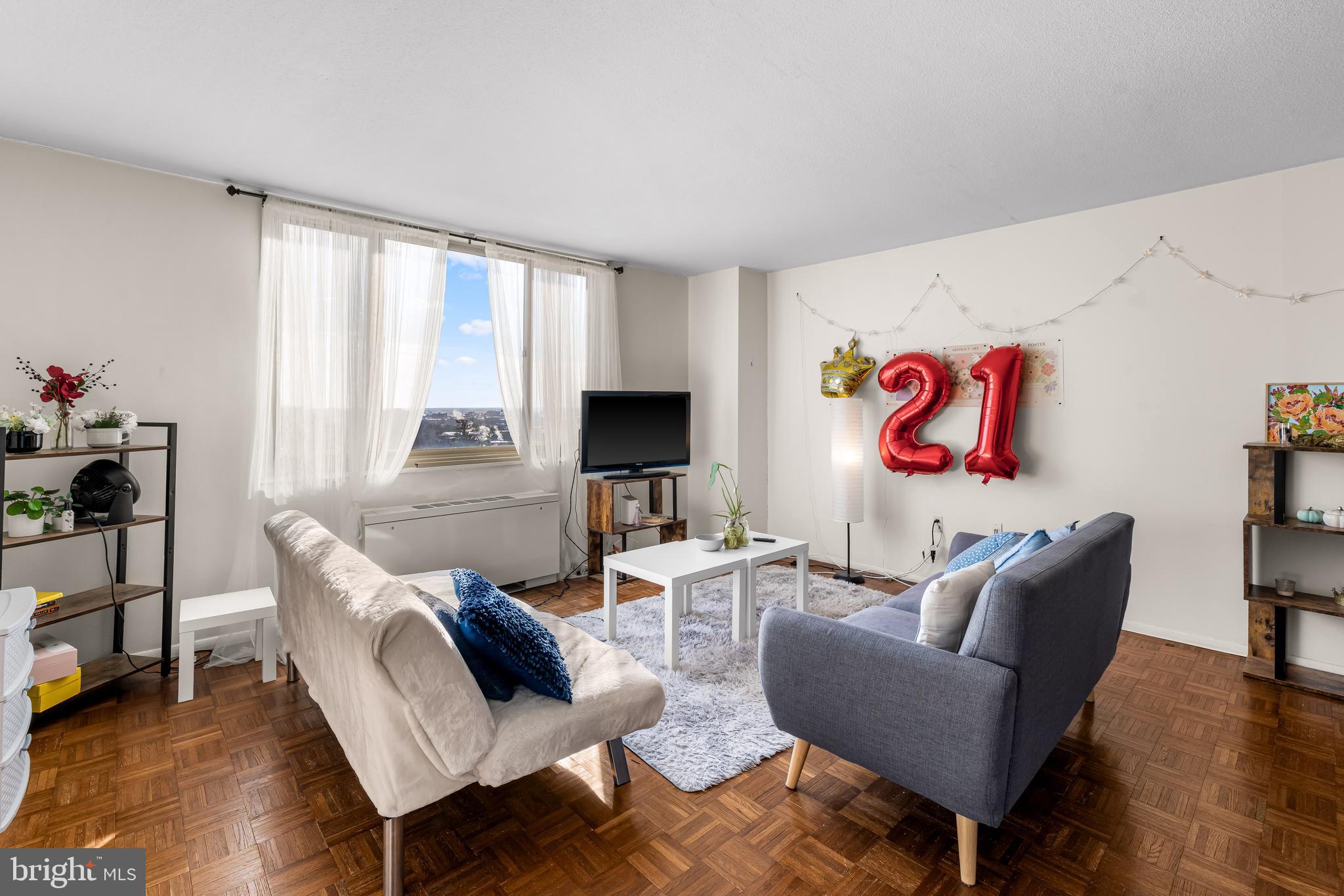 1 E UNIVERSITY PARKWAY E 1303